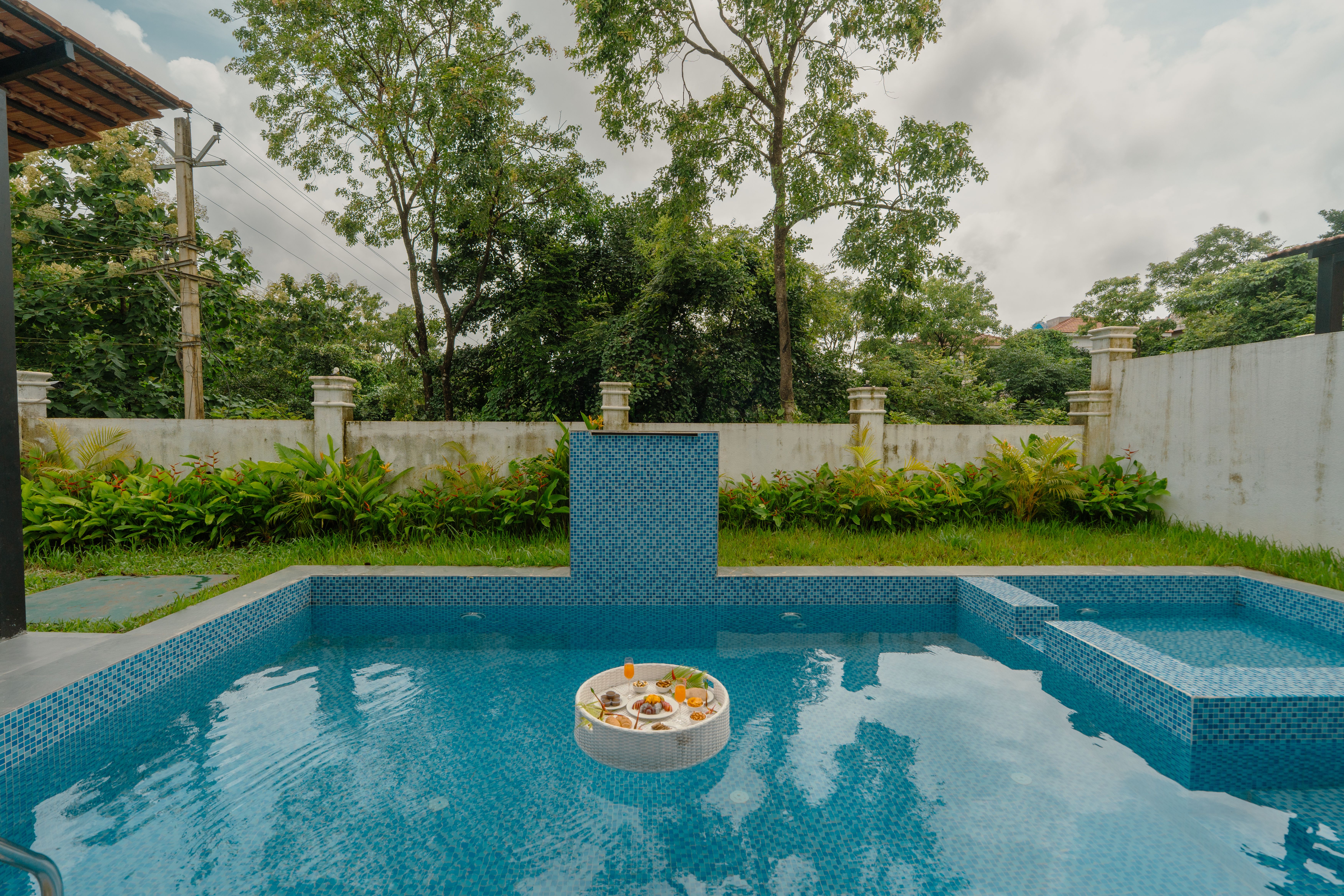Casa Verdea | 4-BHK Villa With Private Pool & Lift; Near Popular Restaurants — photo 2