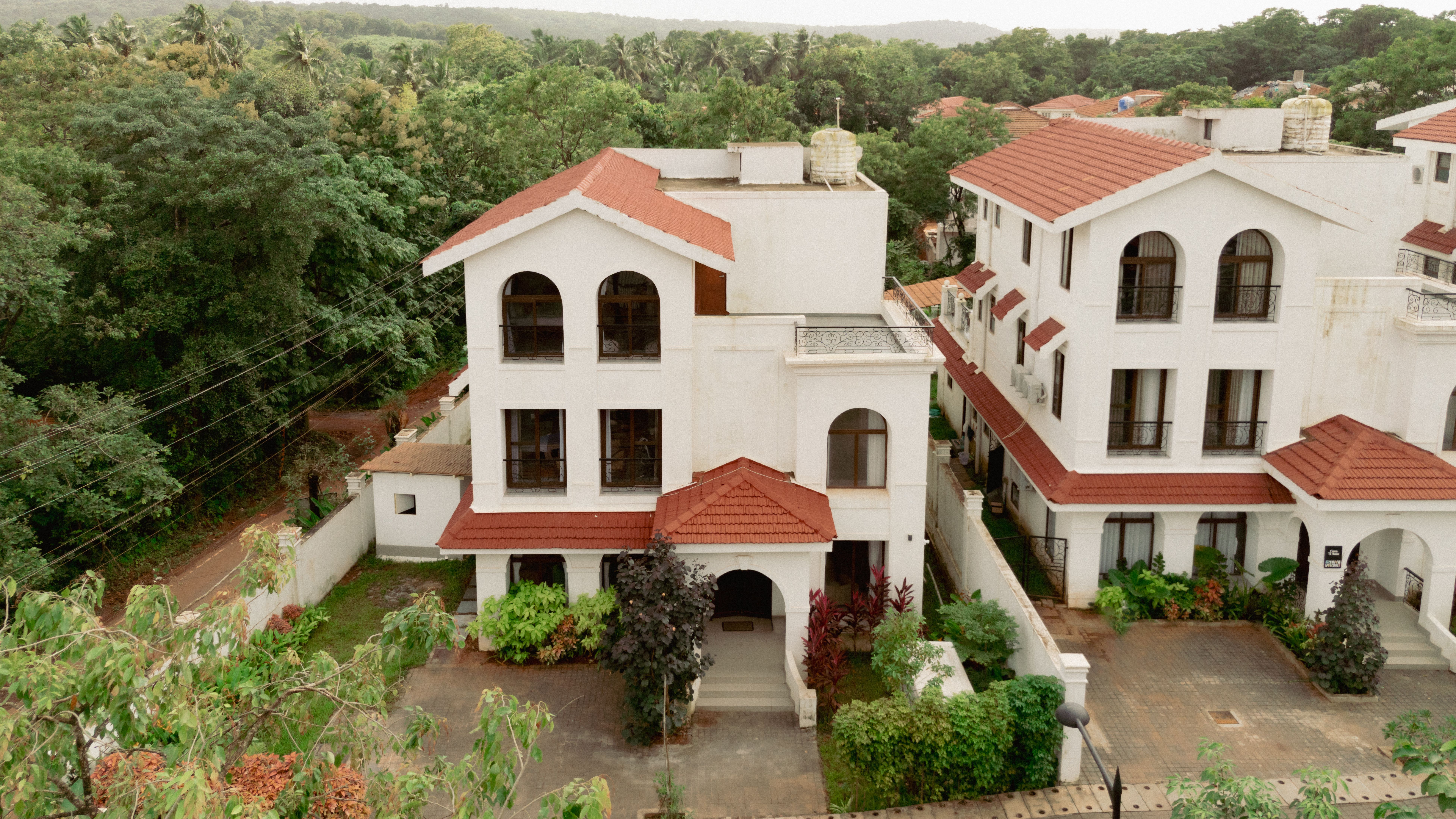 Casa Verdea | 4-BHK Villa With Private Pool & Lift; Near Popular Restaurants — photo 8