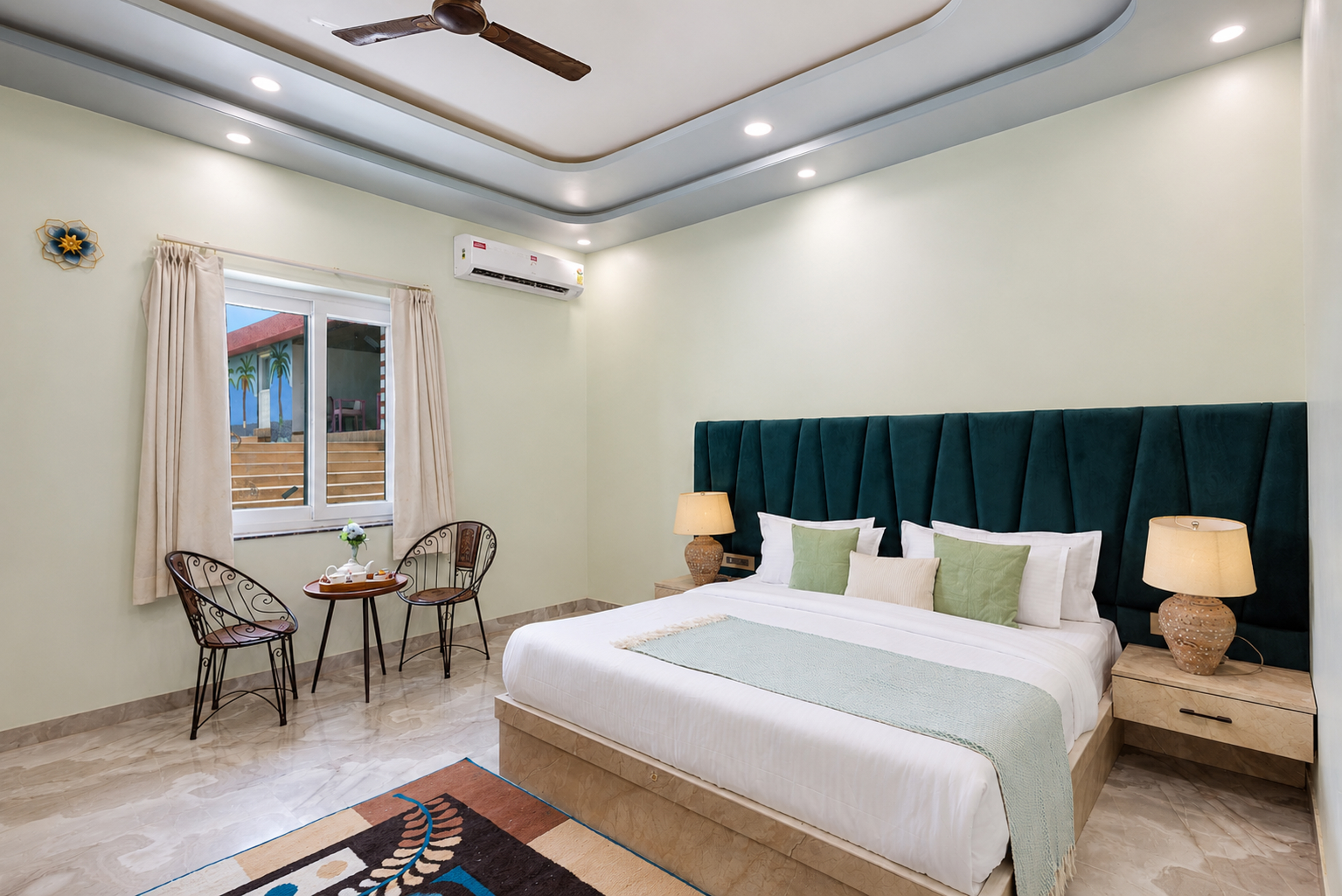 Gold Palm Granola | Elegant Room in a Serene Resort with Shared Pool, Dining, & Garden | Near Popular Tourist Attractions — photo 12