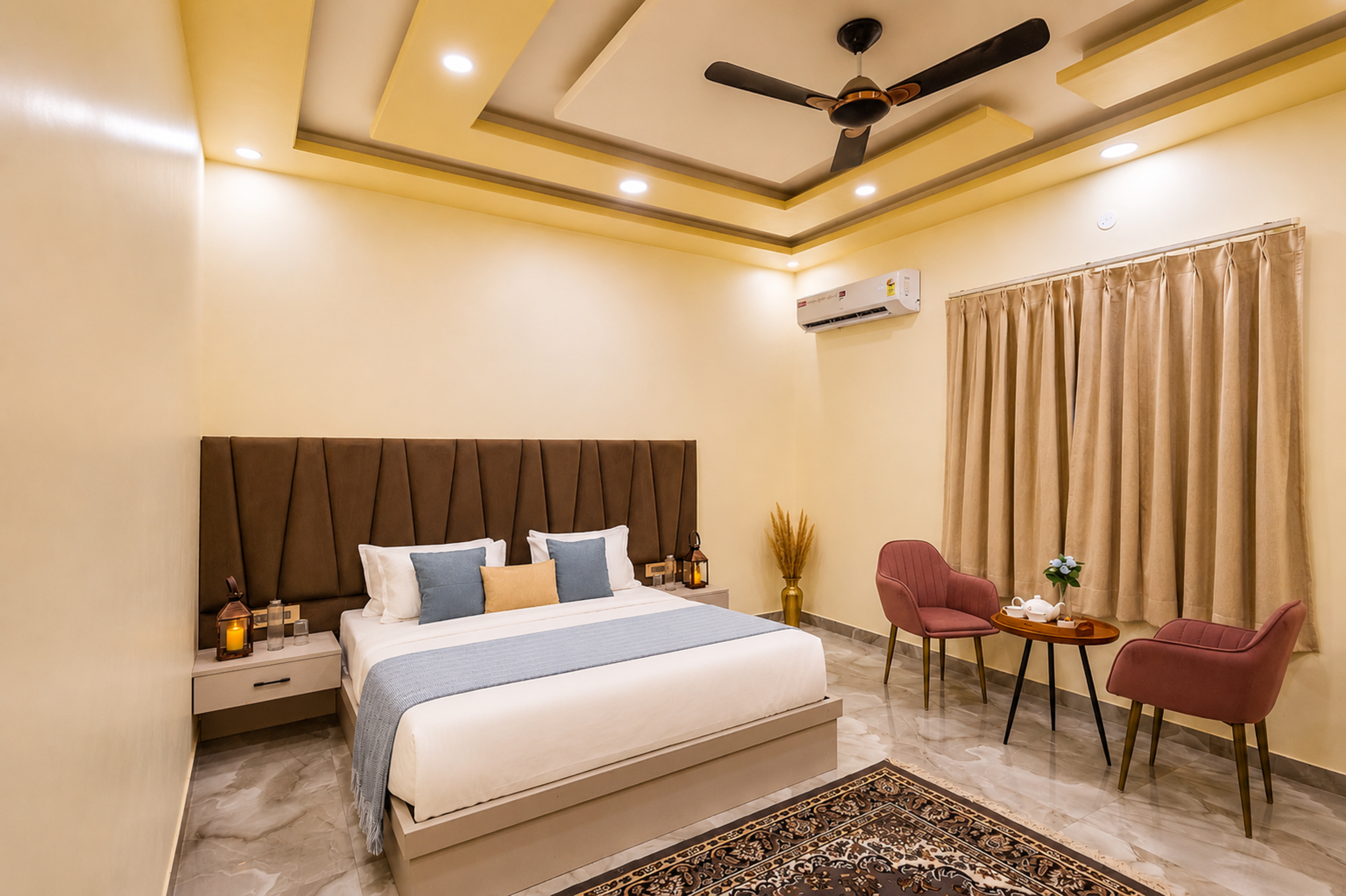 Gold Palm Granola | Elegant Room in a Serene Resort with Shared Pool, Dining, & Garden | Near Popular Tourist Attractions — photo 15
