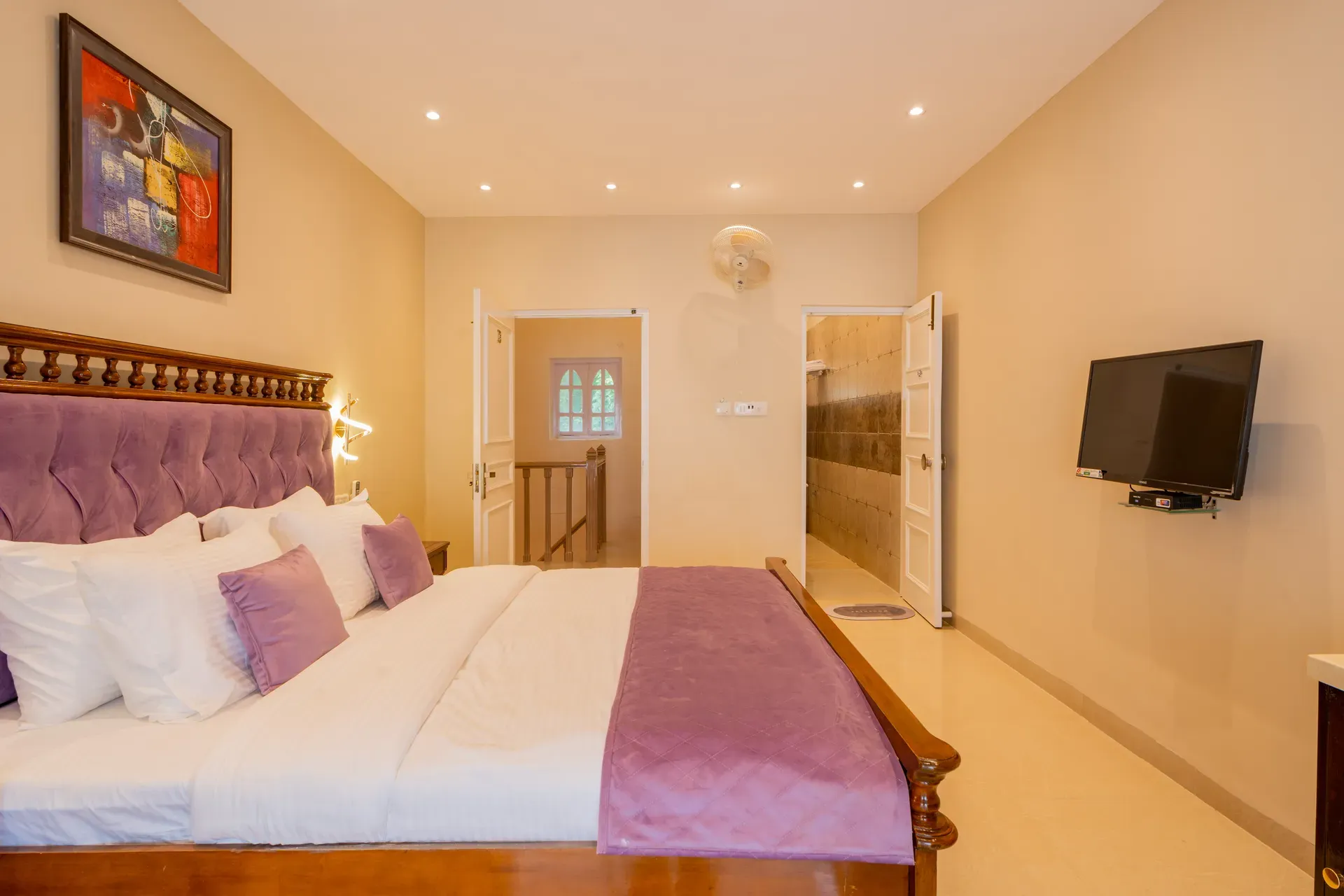 Emperor Ozran 2-BHK Duplex | Retreat With Balconies, Shared Pool, Restro & Bar | Near Beaches — photo 22