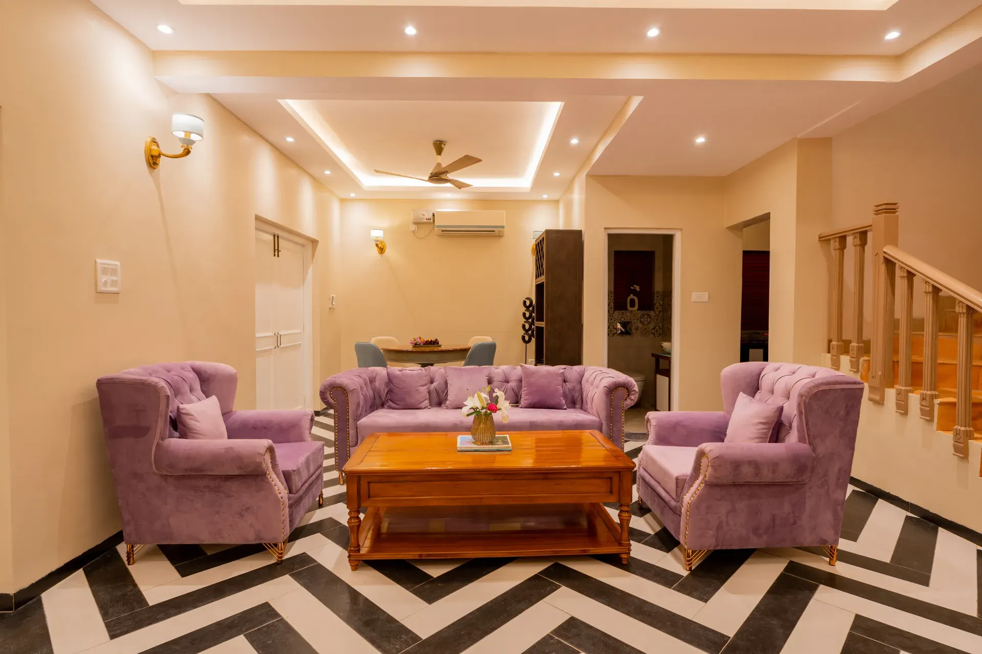 Emperor Ozran 2-BHK Duplex | Retreat With Balconies, Shared Pool, Restro & Bar | Near Beaches — photo 4