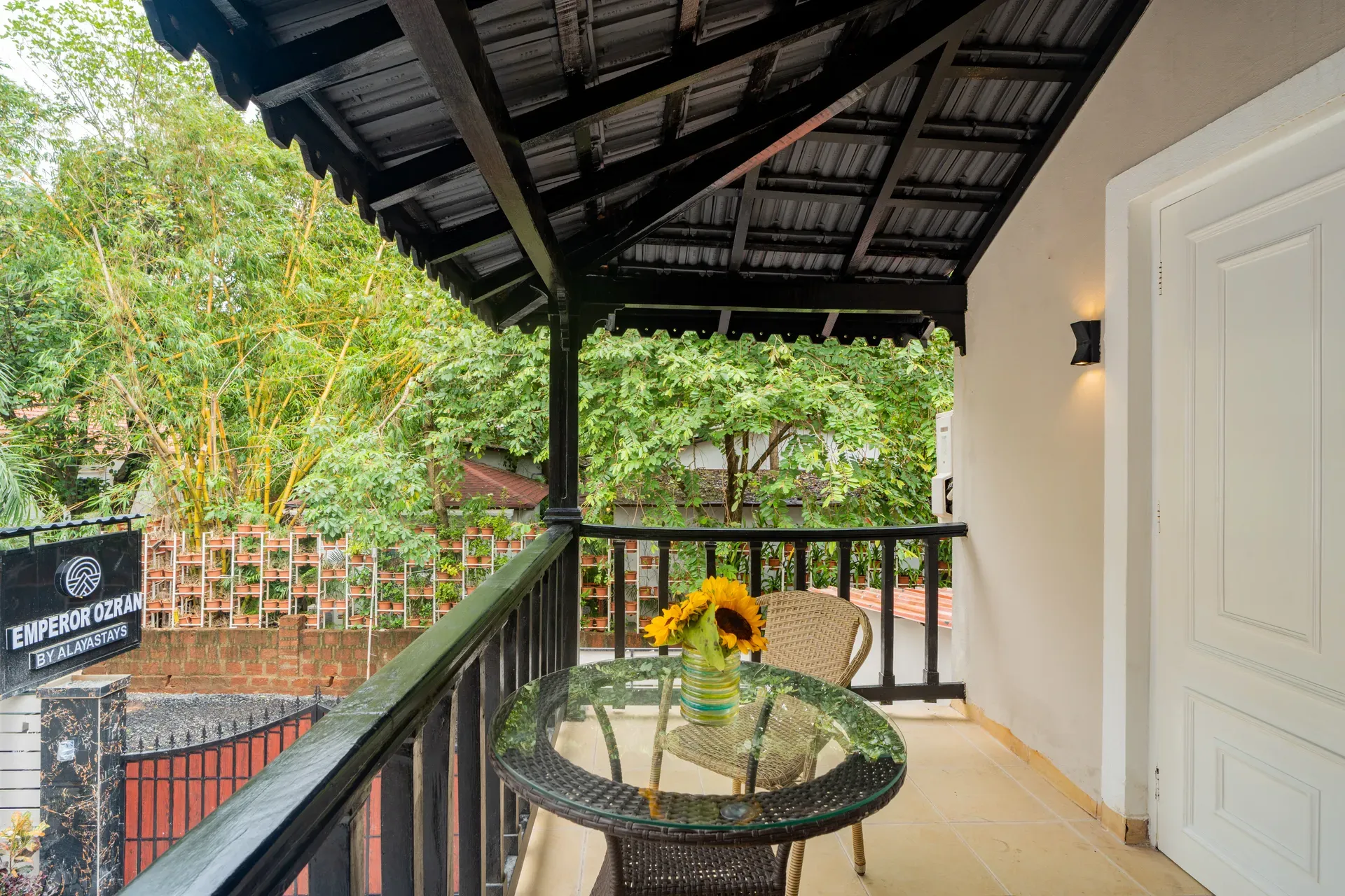 Emperor Ozran 2-BHK Duplex | Retreat With Balconies, Shared Pool, Restro & Bar | Near Beaches — photo 14