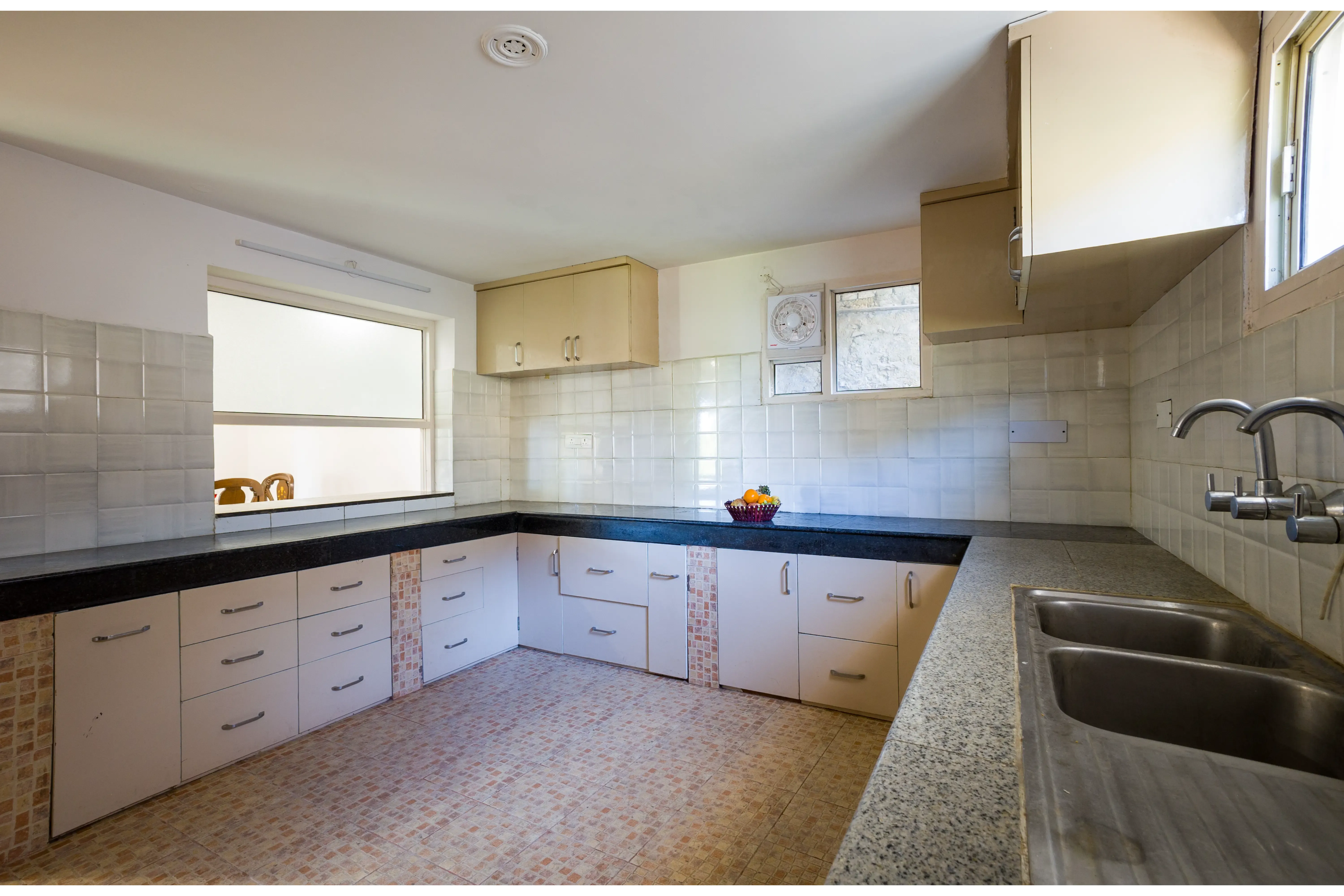Captain’s Nest | 3-BHK Hilltop Hideaway With Garden & Scenic Views — photo 14