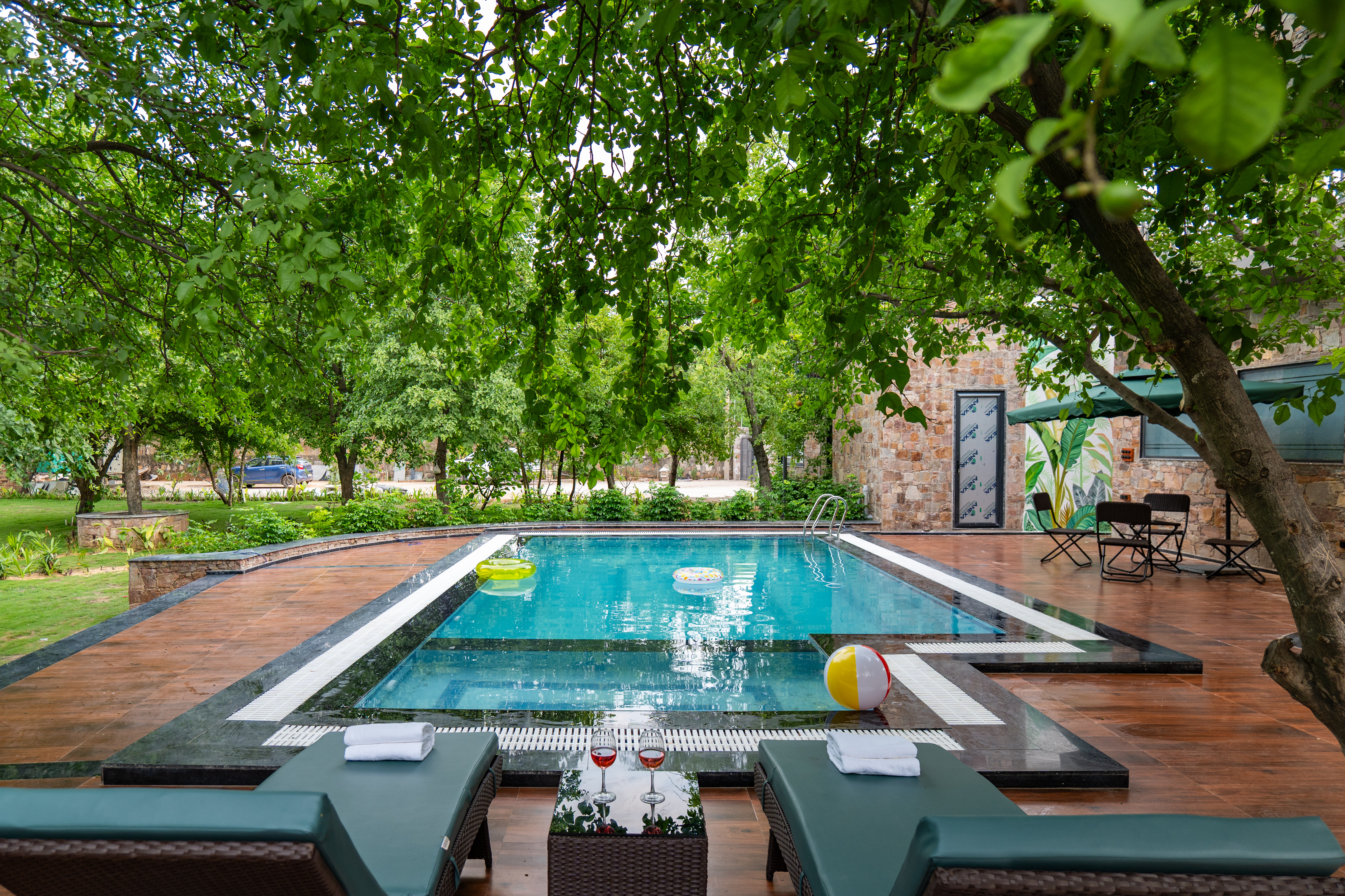 Hathnoda Bagh Cascade | Cottage within a Mini Resort with Open Shower, Shared Pool, Restaurant, Sit Out & Garden — photo 6