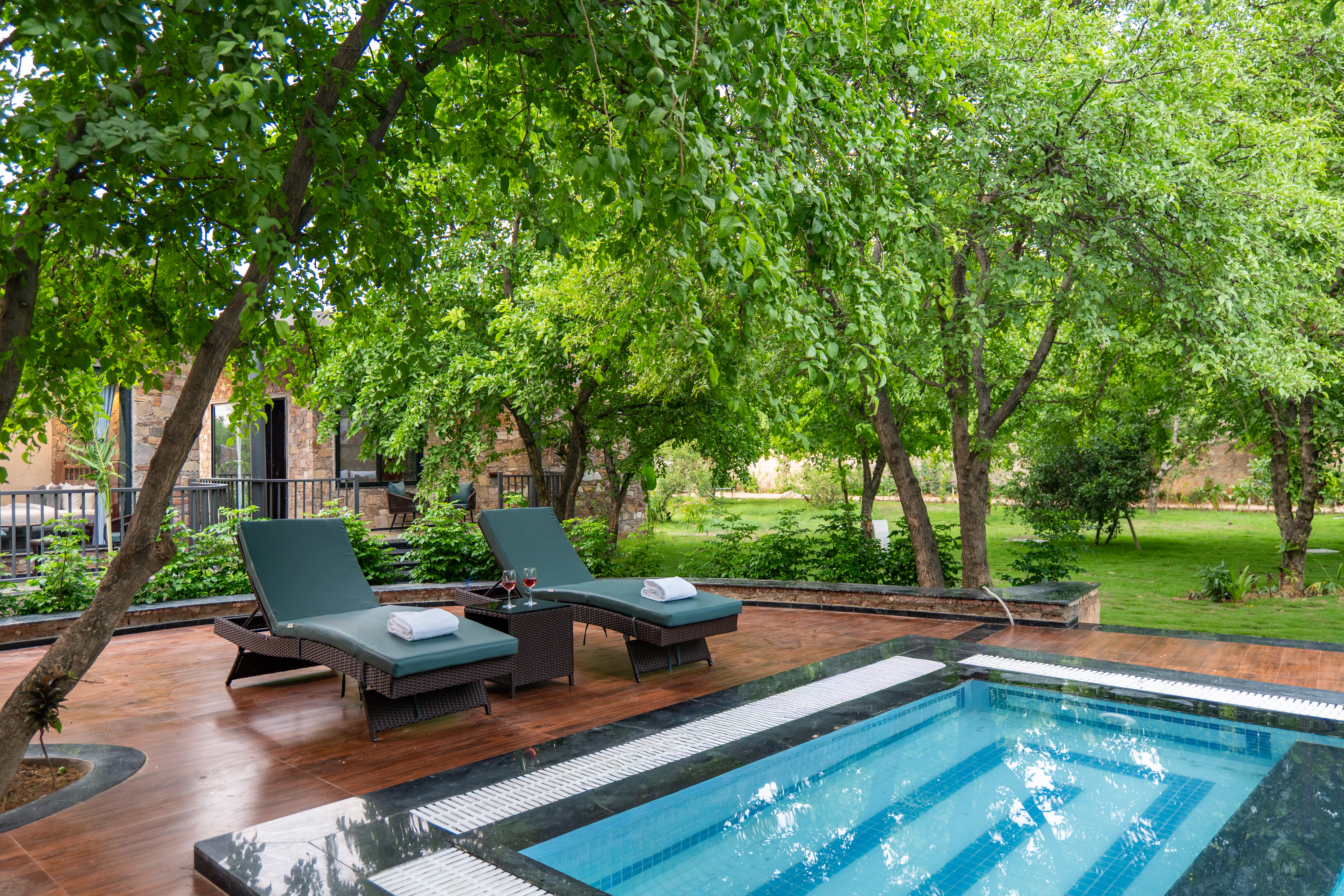 Hathnoda Bagh Cascade | Cottage within a Mini Resort with Open Shower, Shared Pool, Restaurant, Sit Out & Garden — photo 19