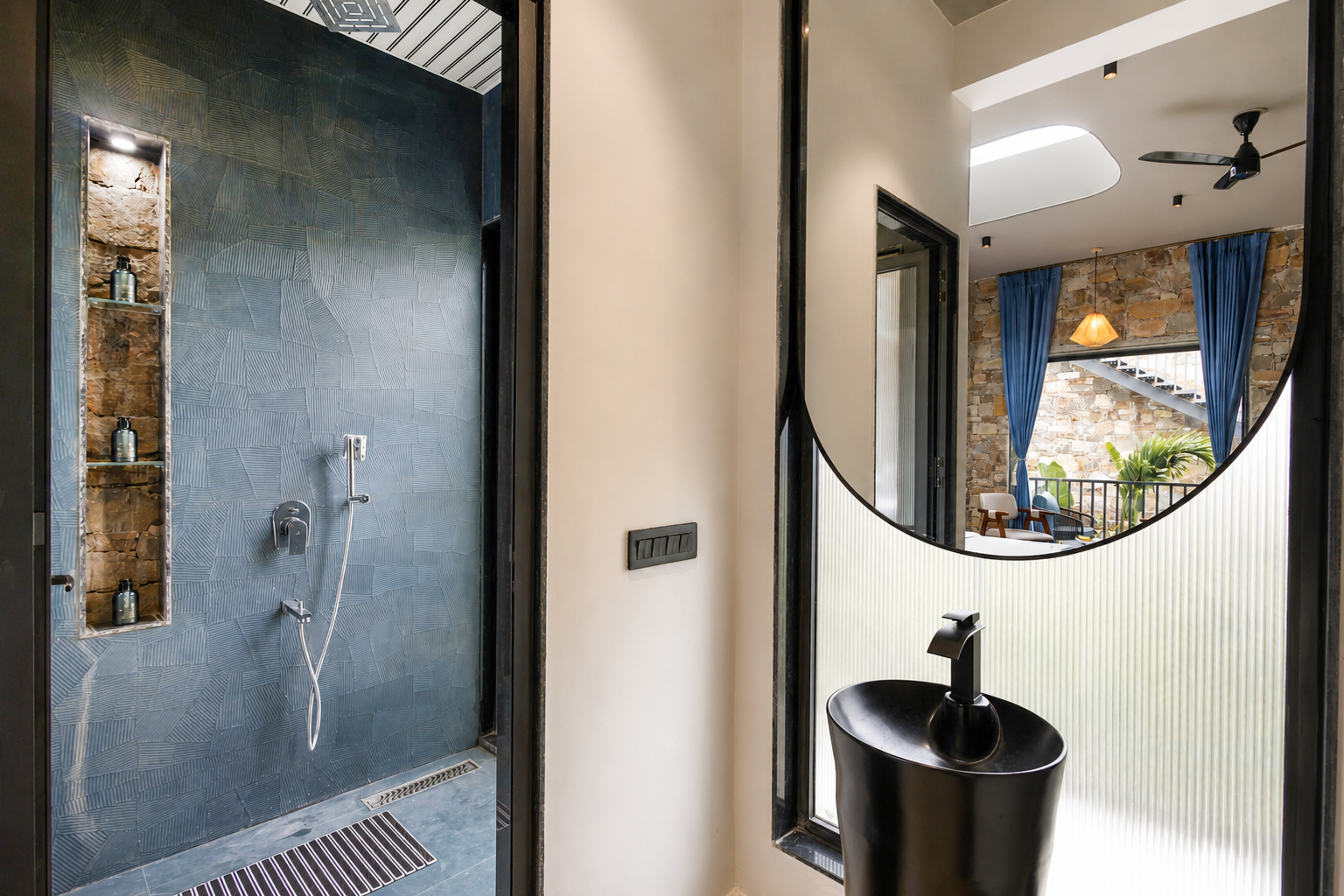 Hathnoda Bagh Cascade | Cottage within a Mini Resort with Open Shower, Shared Pool, Restaurant, Sit Out & Garden — photo 12