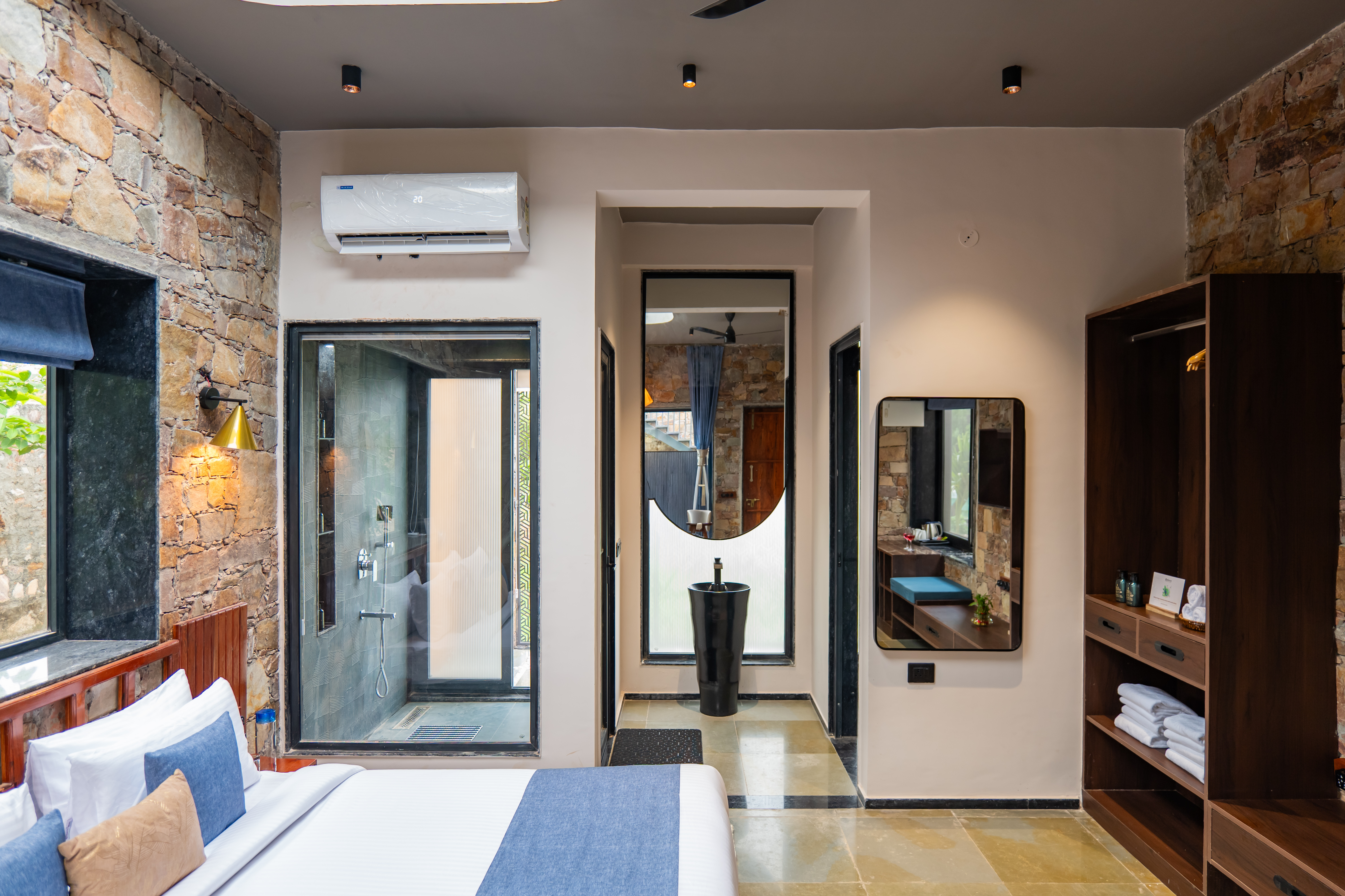 Hathnoda Bagh Cascade | Cottage within a Mini Resort with Open Shower, Shared Pool, Restaurant, Sit Out & Garden — photo 26