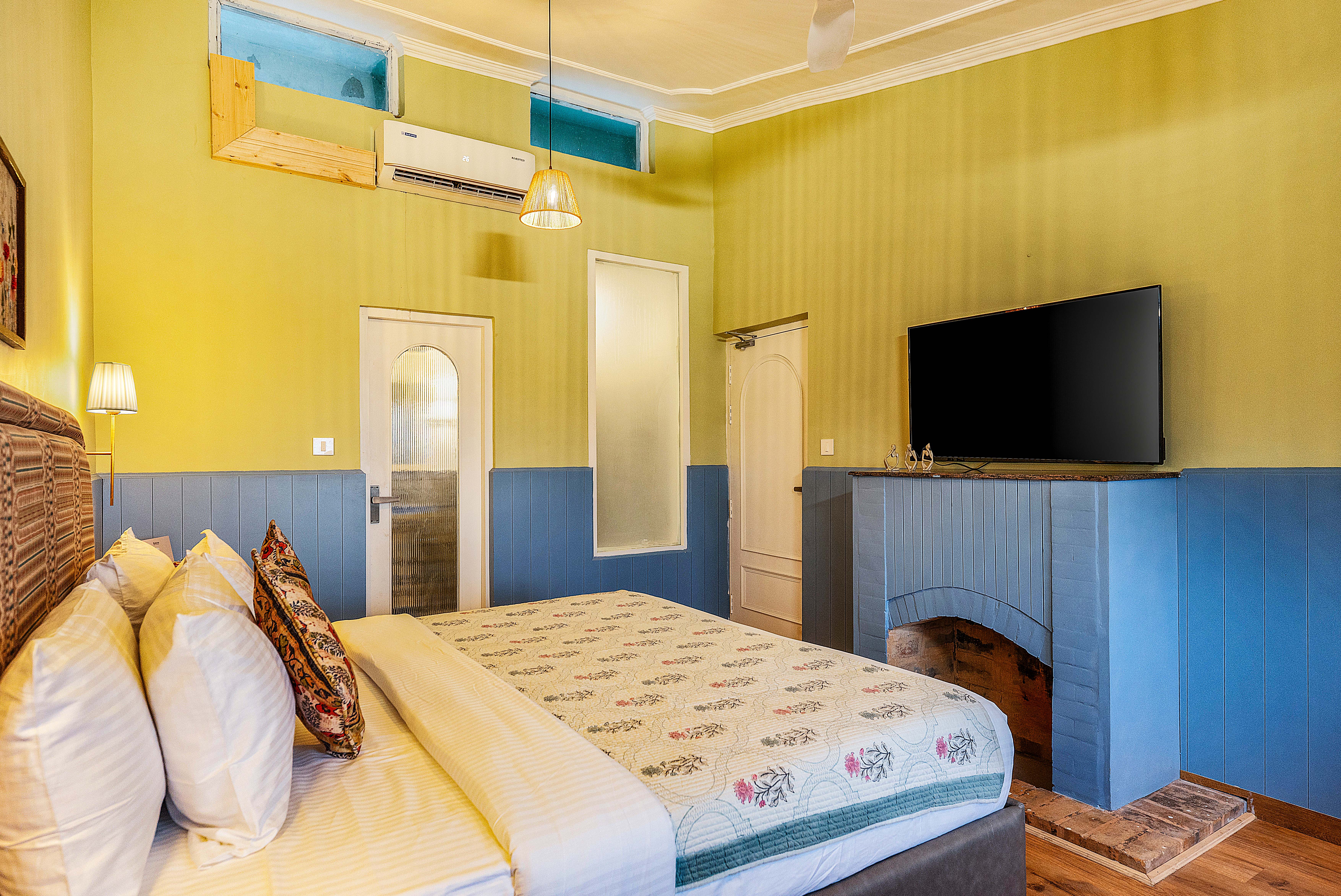 Beyond the Curb | 3- BHK Villa with Private Jacuzzi, Open-air Terrace & Hill Views — photo 12