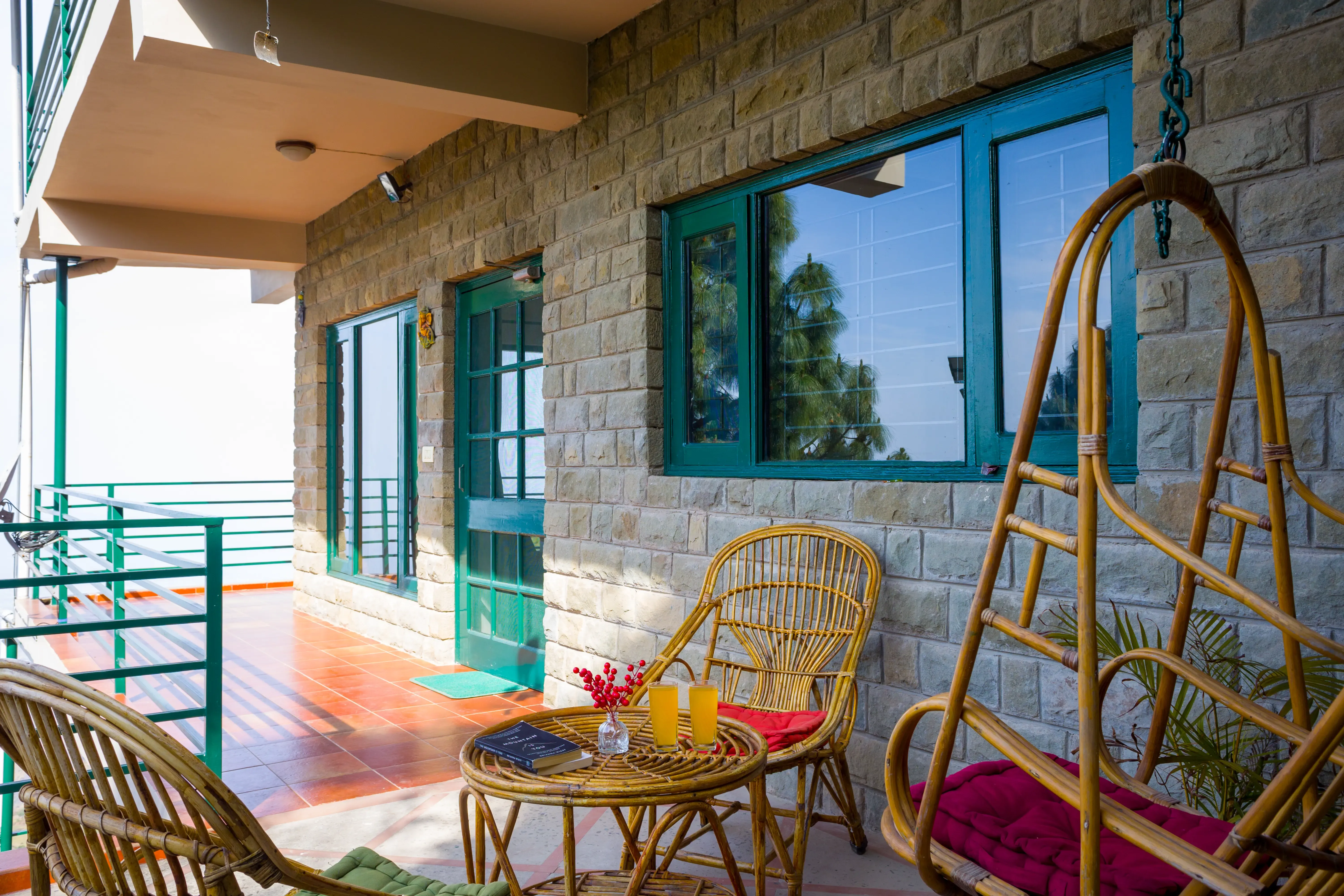 Pine View Cottage | Pet-friendly 3-BHK Himalayan Retreat with Scenic Sit-Out Areas — photo 3