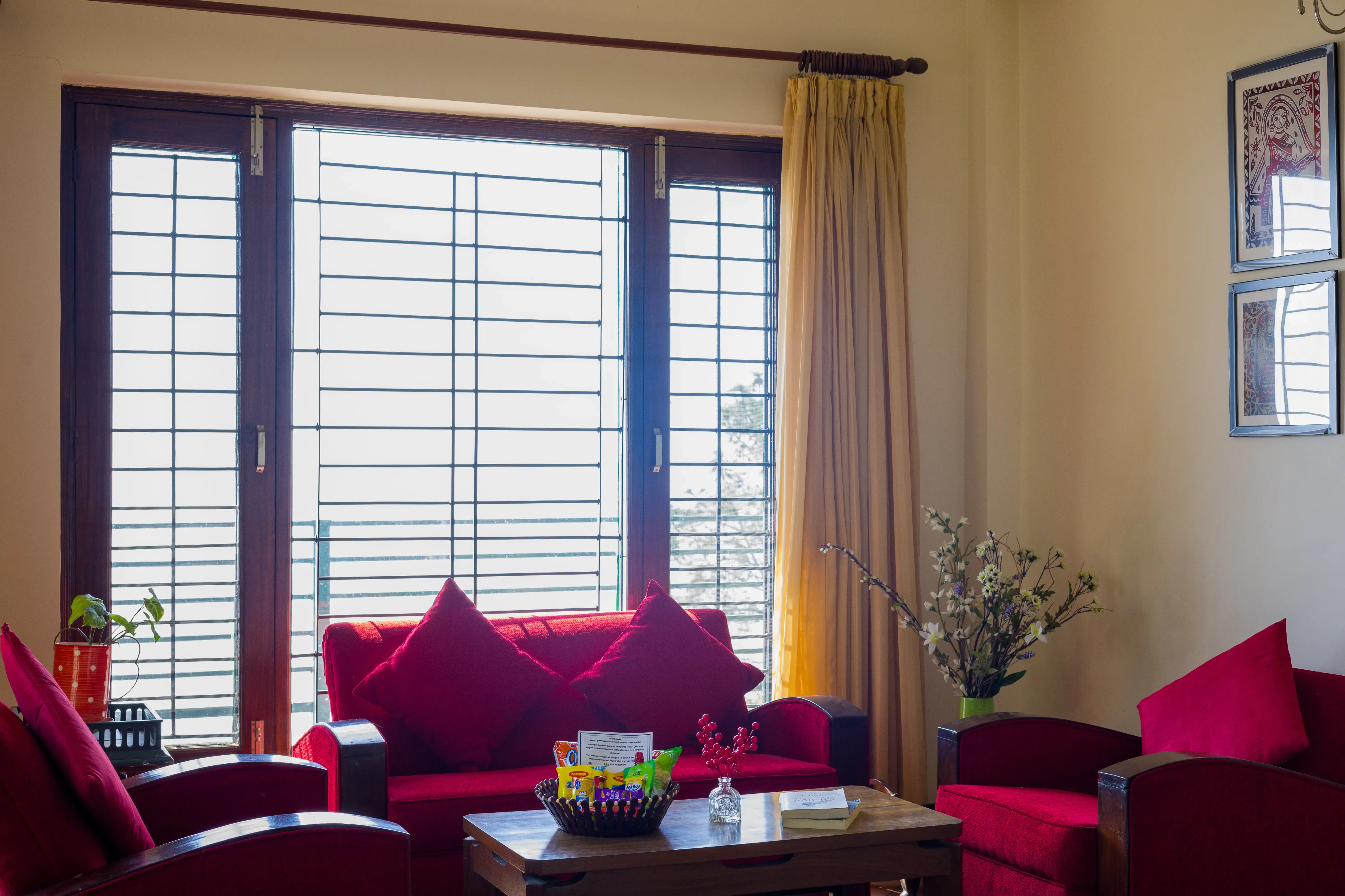 Pine View Cottage | Pet-friendly 3-BHK Himalayan Retreat with Scenic Sit-Out Areas — photo 19