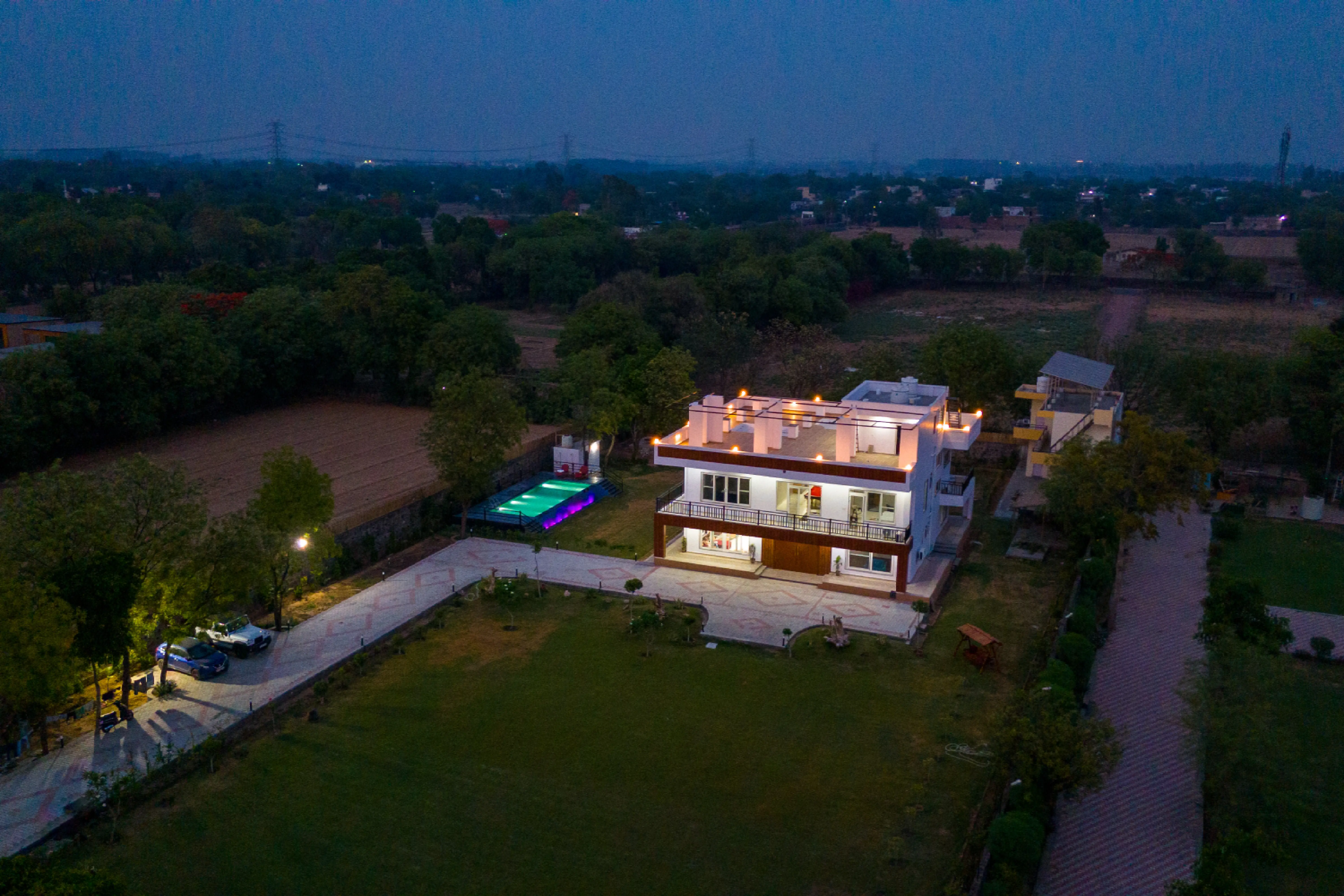 Amber Villa | 3-BHK Retreat With Pvt Pool, Game Room & Studio Rooms — photo 10