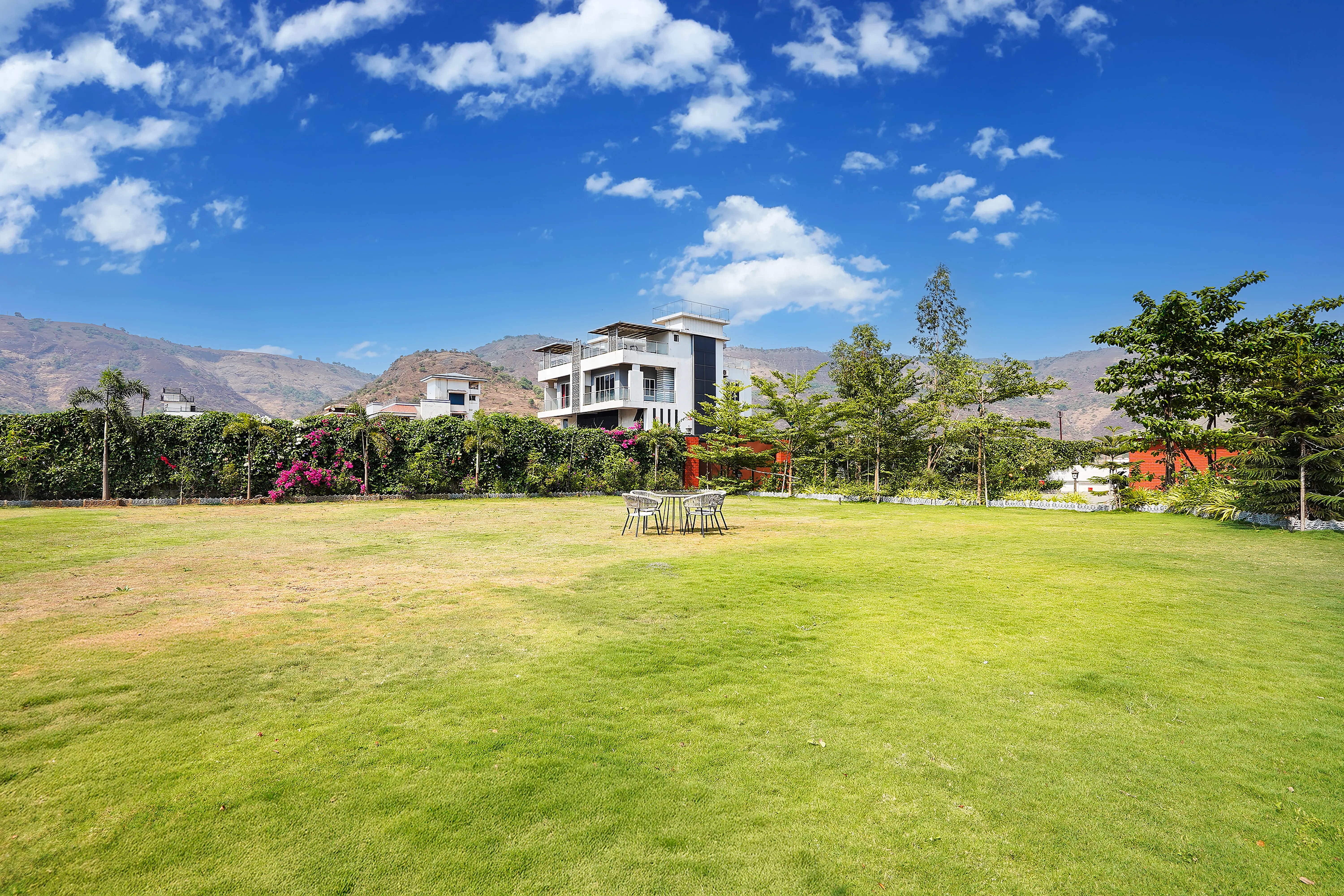 Nimishka Villa | 5-BHK Haven With Pvt Pool, Lavish Garden & Scenic Views — photo 5