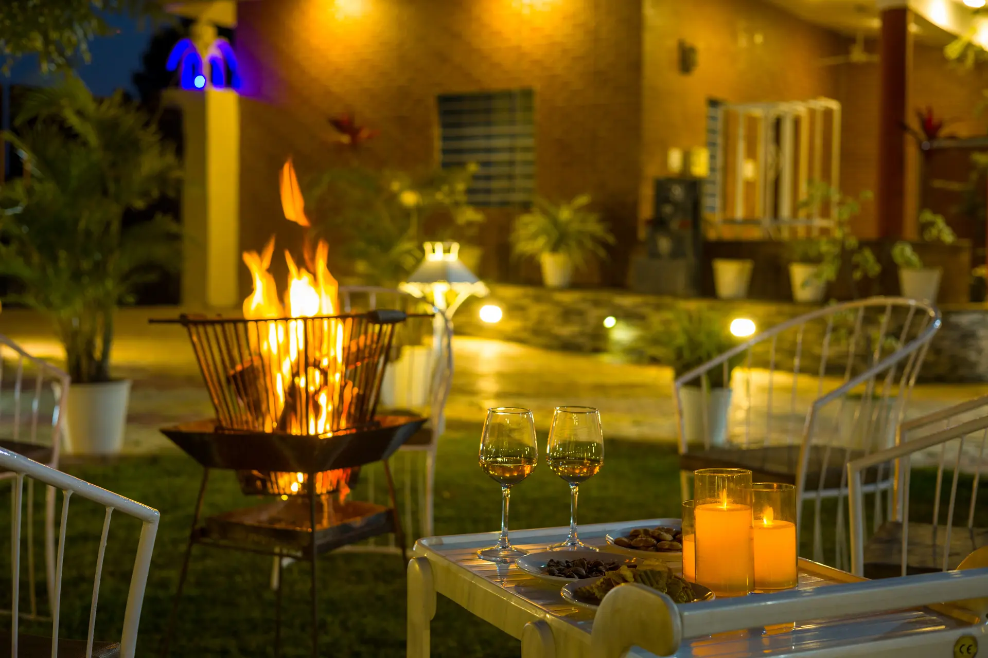 Roohmon’s Farm | Exquisite 5-BHK Retreat With Private Pool, Garden & Bar — photo 11