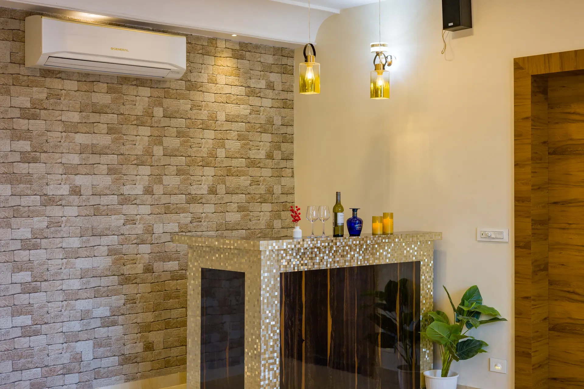 Roohmon’s Farm | Exquisite 5-BHK Retreat With Private Pool, Garden & Bar — photo 29