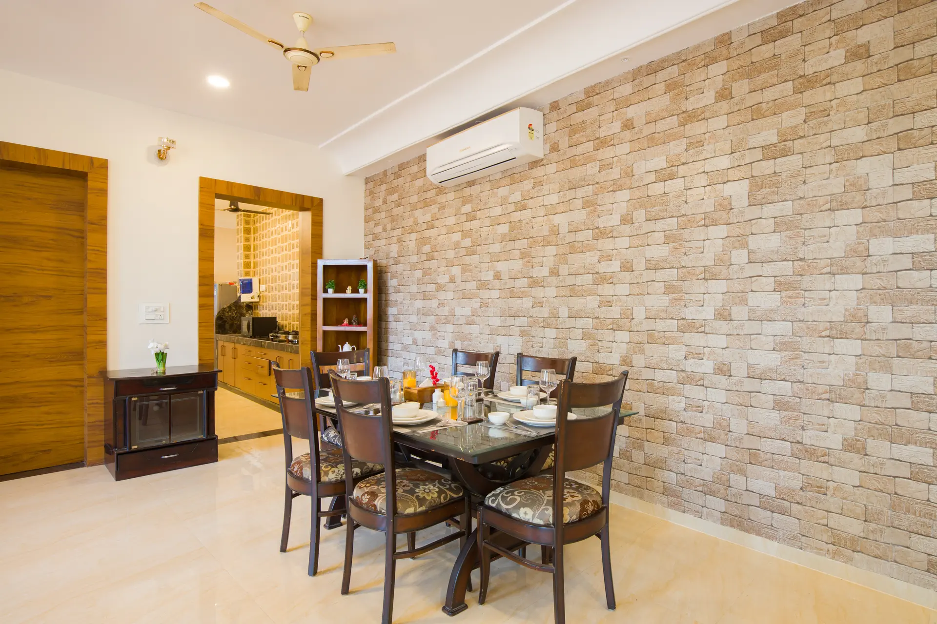 Roohmon’s Farm | Exquisite 5-BHK Retreat With Private Pool, Garden & Bar — photo 9