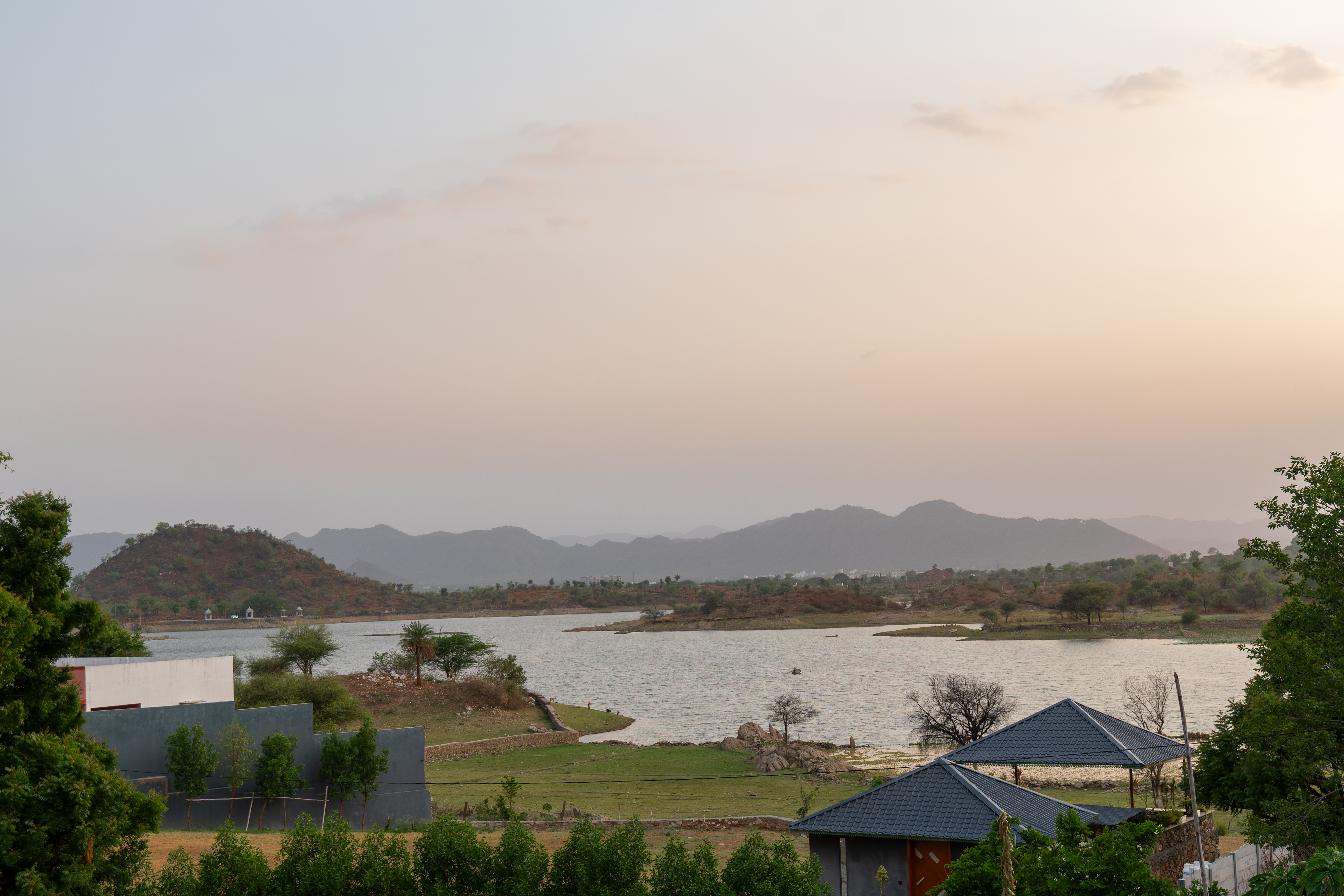Miran by the lake | Pet-Friendly Boutique Room with Lake View, Infinity Edge Pool, Activity Room & Garden — photo 30
