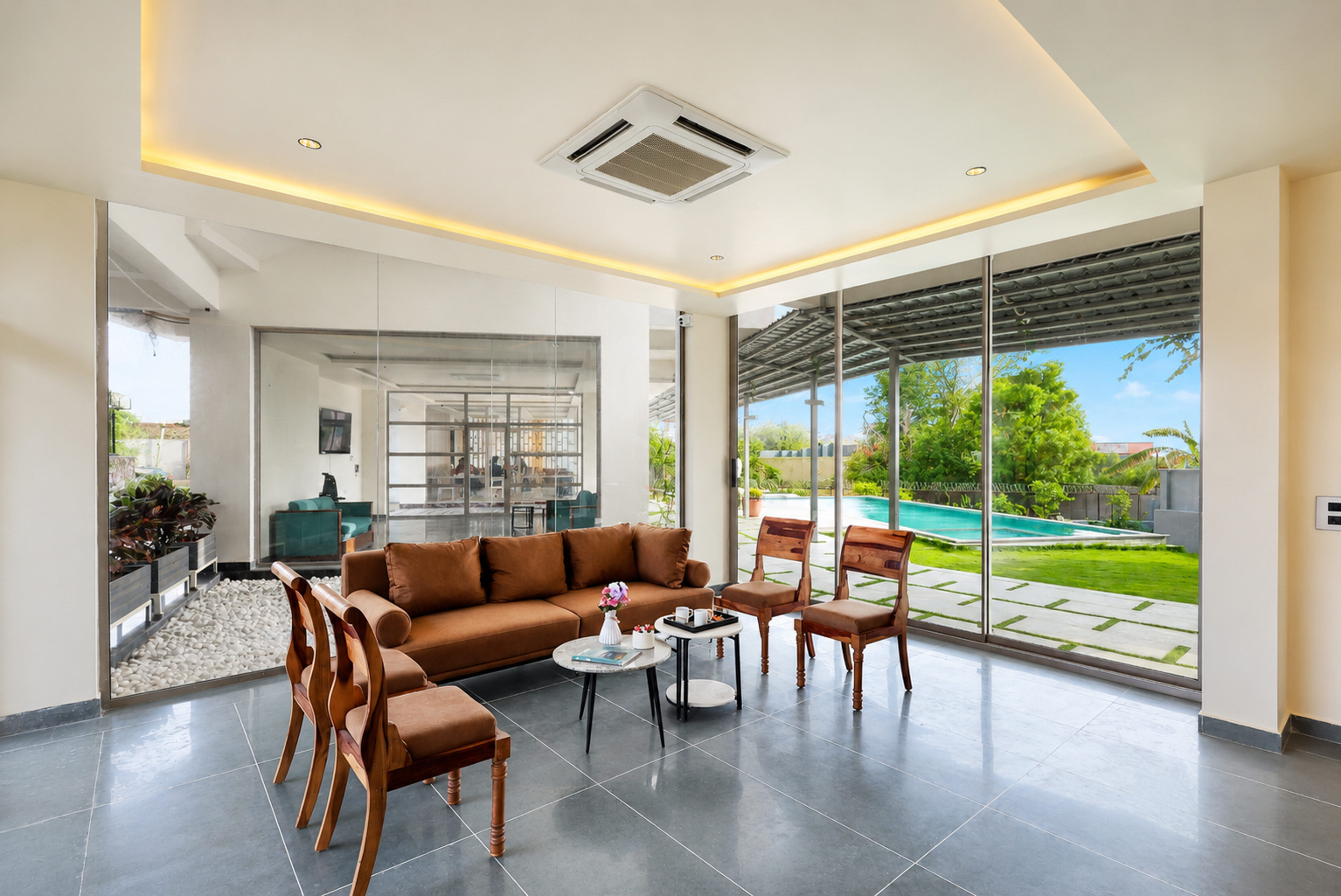 Miran by the lake | Pet-Friendly Boutique Room with Lake View, Infinity Edge Pool, Activity Room & Garden — photo 3