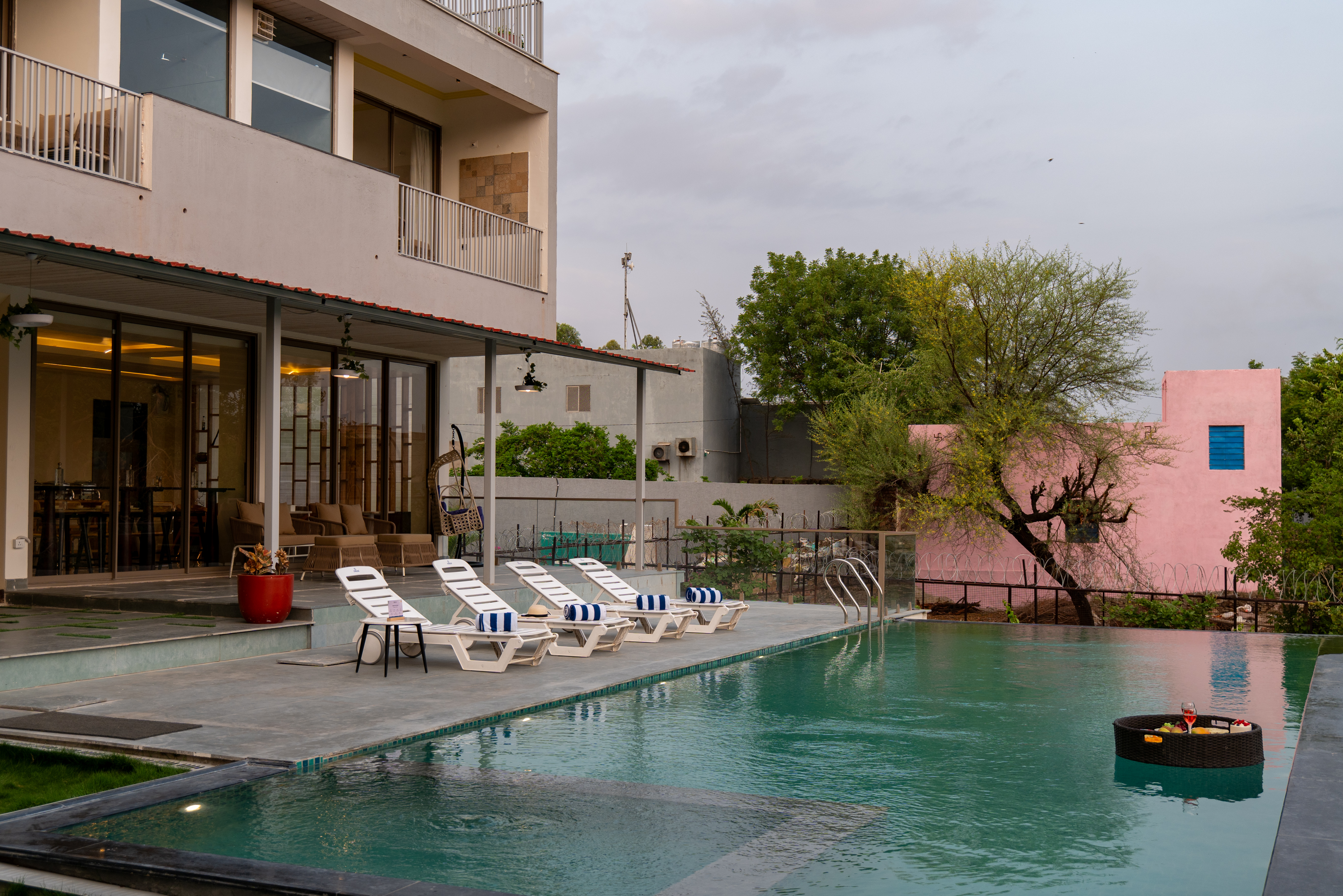 Miran by the lake | Pet-Friendly Boutique Room with Lake View, Infinity Edge Pool, Activity Room & Garden — photo 25