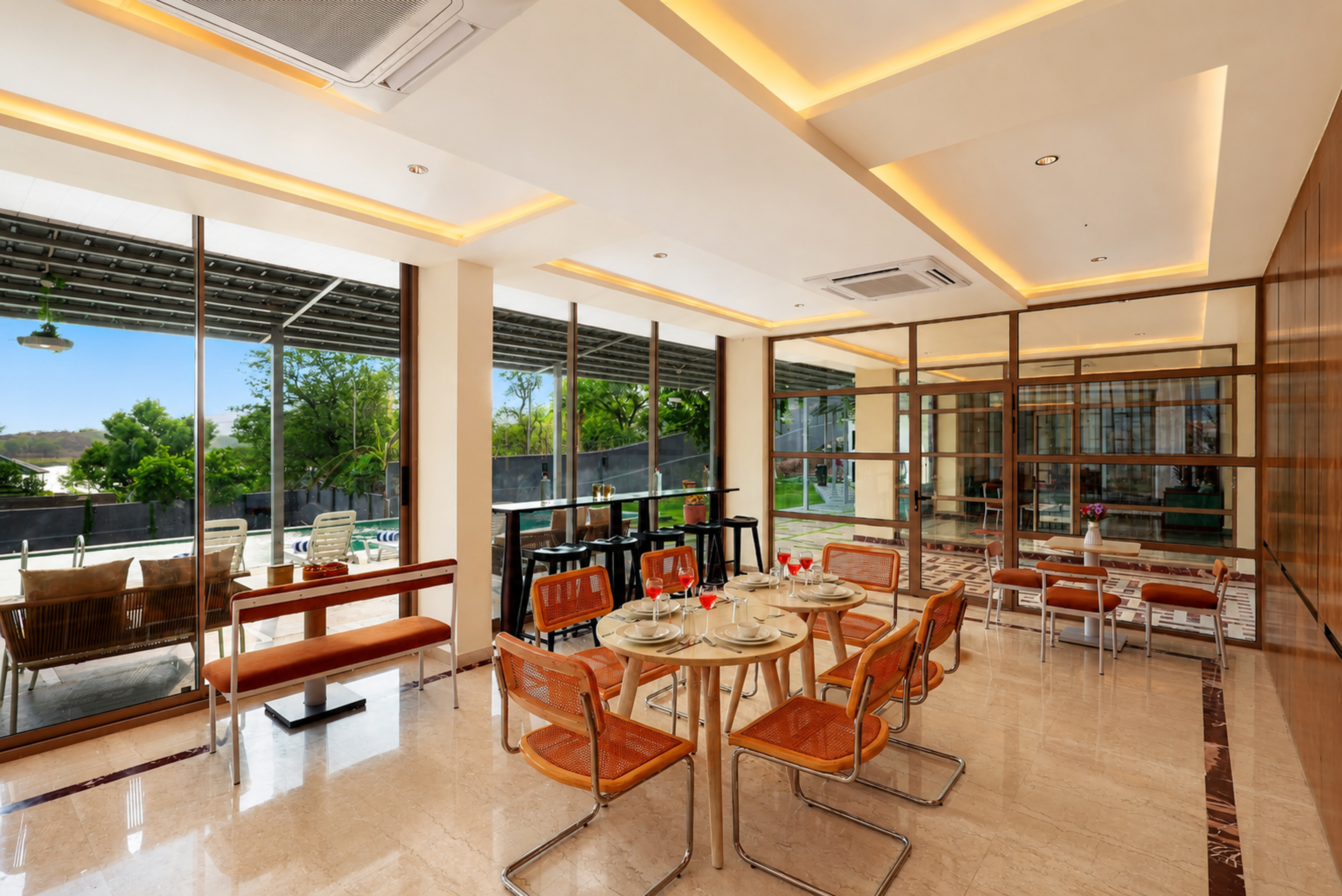 Miran by the lake | Pet-Friendly Boutique Room with Lake View, Infinity Edge Pool, Activity Room & Garden — photo 5