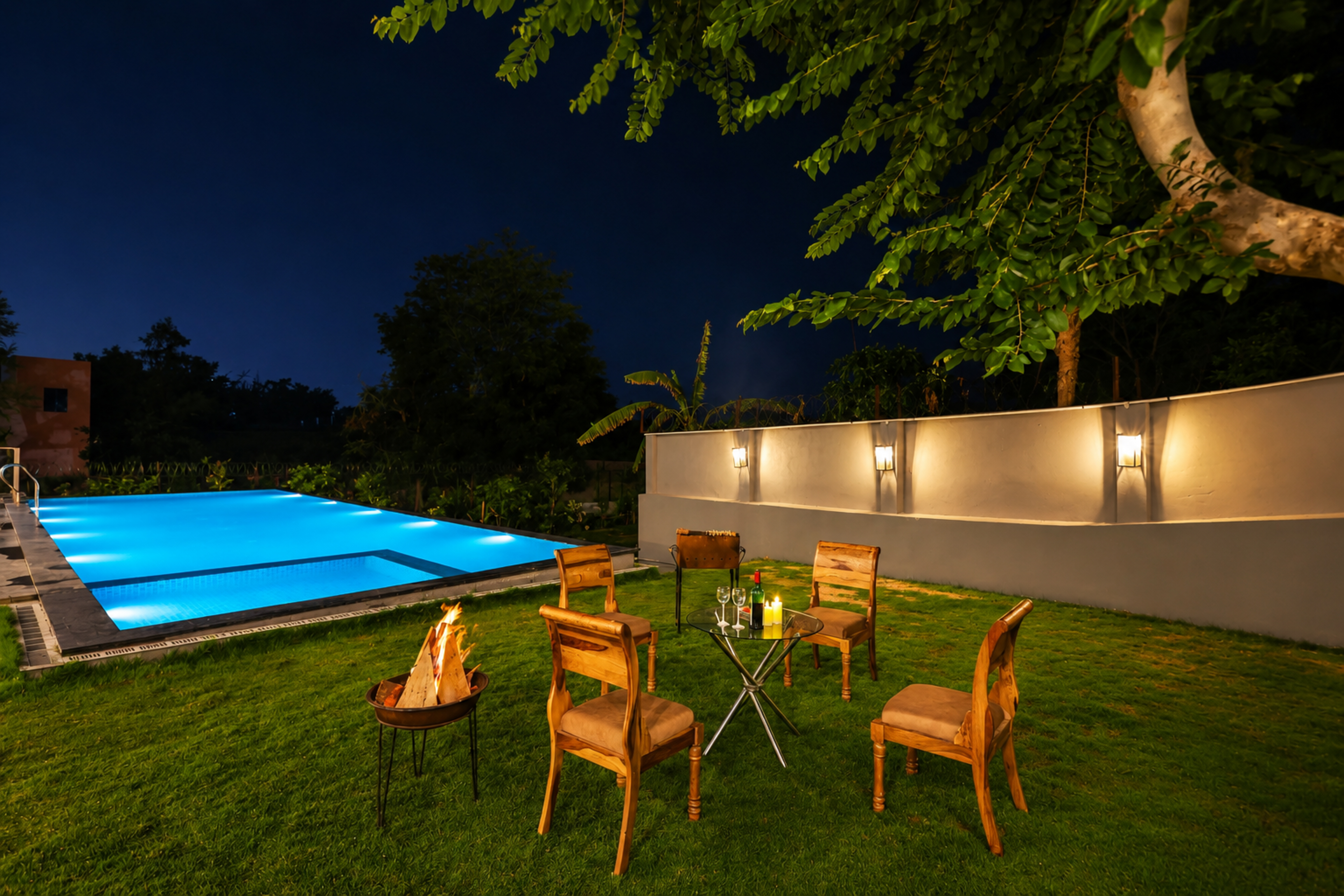 Miran by the lake | Pet-Friendly Boutique Room with Lake View, Infinity Edge Pool, Activity Room & Garden — photo 9