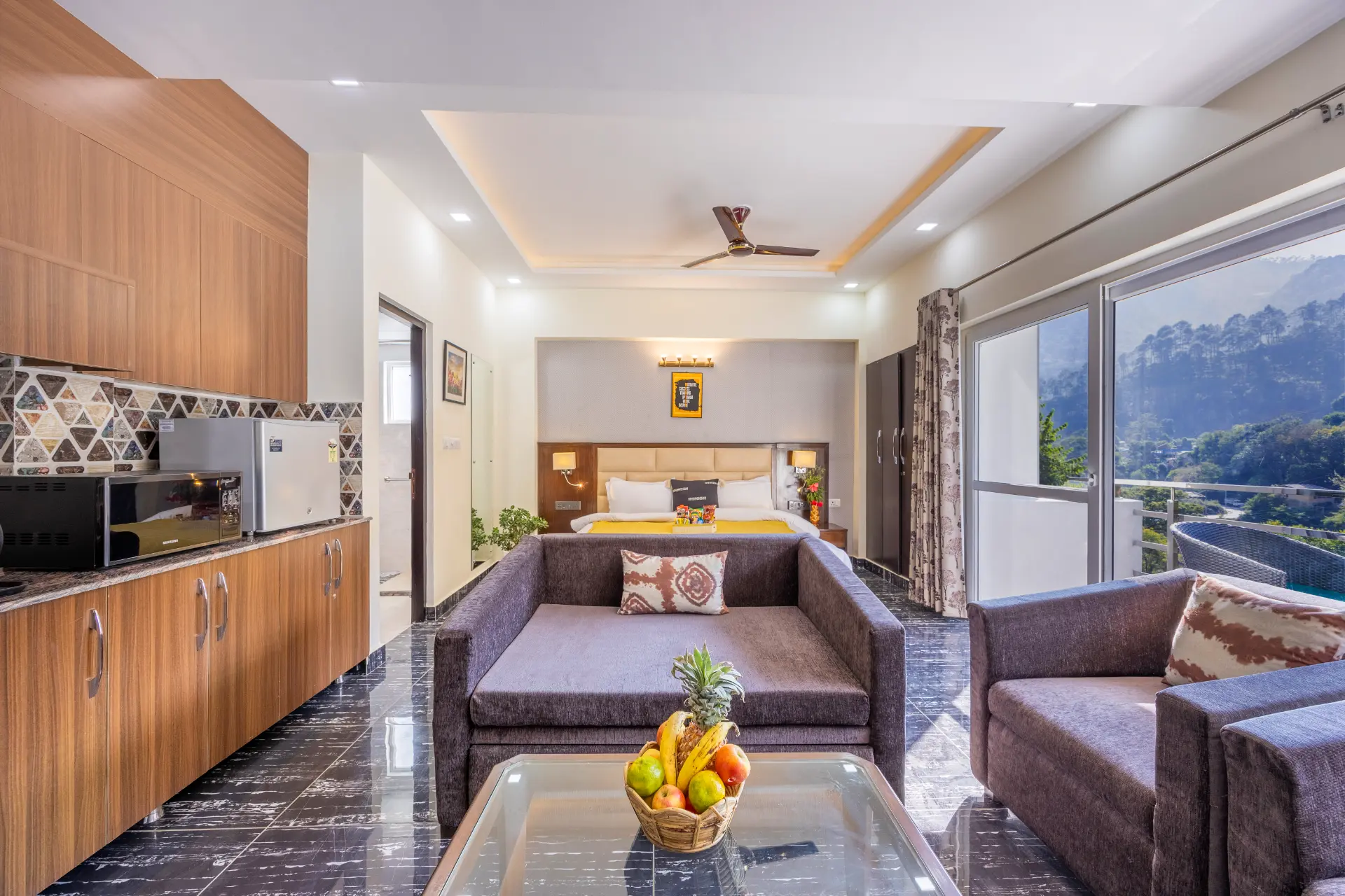 Kingdom Heartz | Cosy Pet-friendly Studio Apartment With Balcony, Common Pool, Common Garden & Restaurant — photo 12