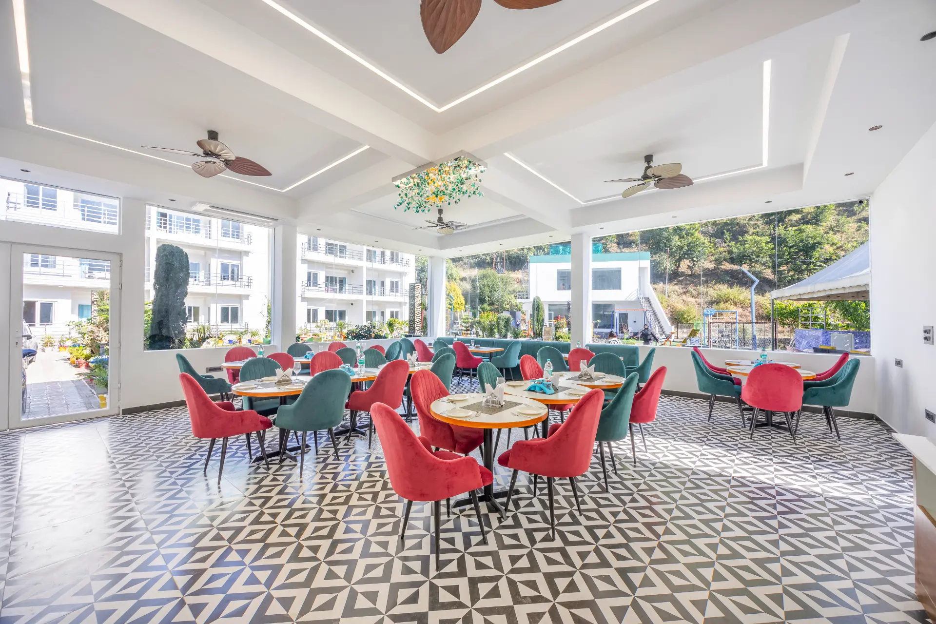 Kingdom Heartz | Cosy Pet-friendly Studio Apartment With Balcony, Common Pool, Common Garden & Restaurant — photo 26