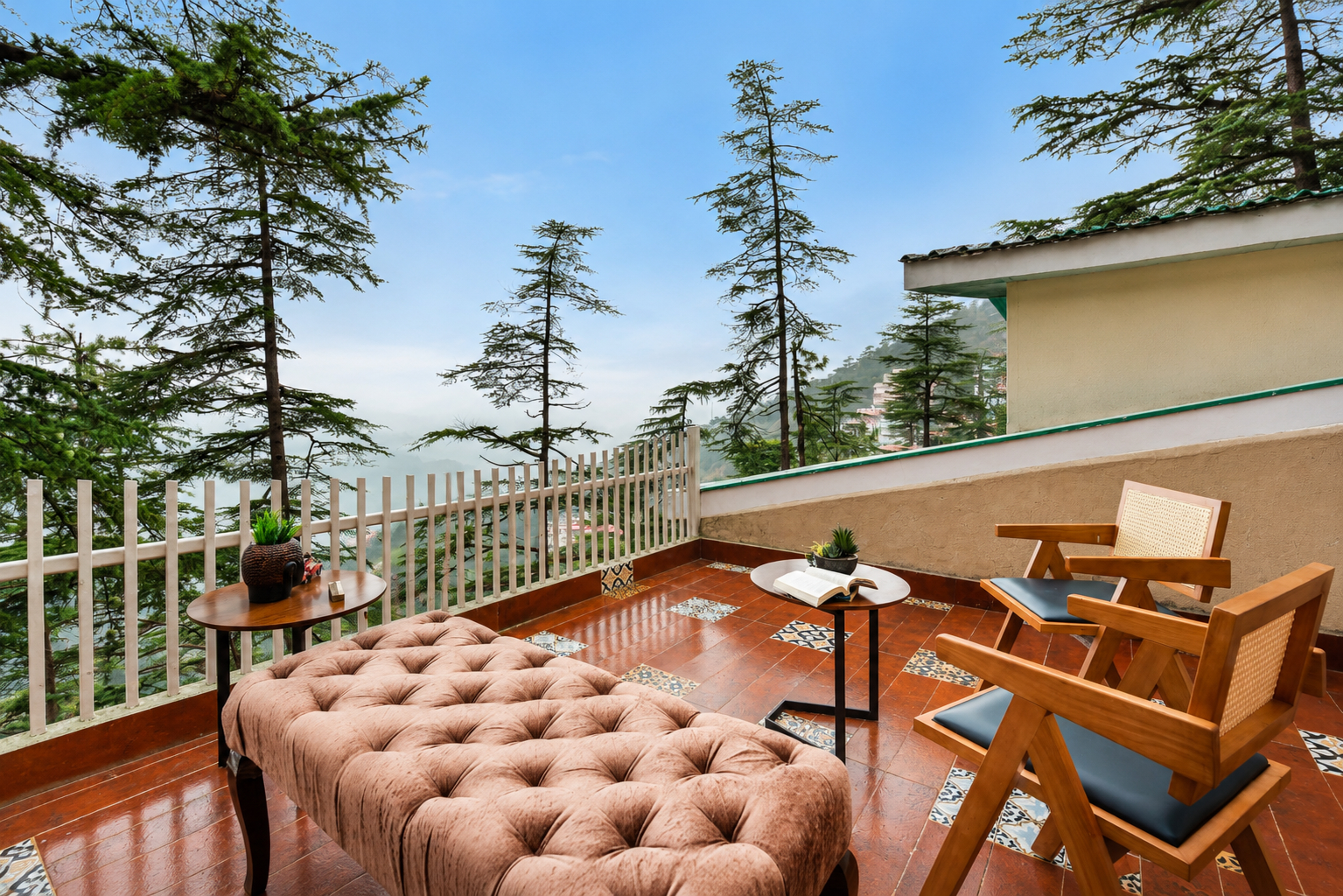 Fir Holiday In Homestay | Pet-Friendly 4 BHK Attic Apartment with Private Balconies, Forest View, Reception & Indoor Games — photo 24