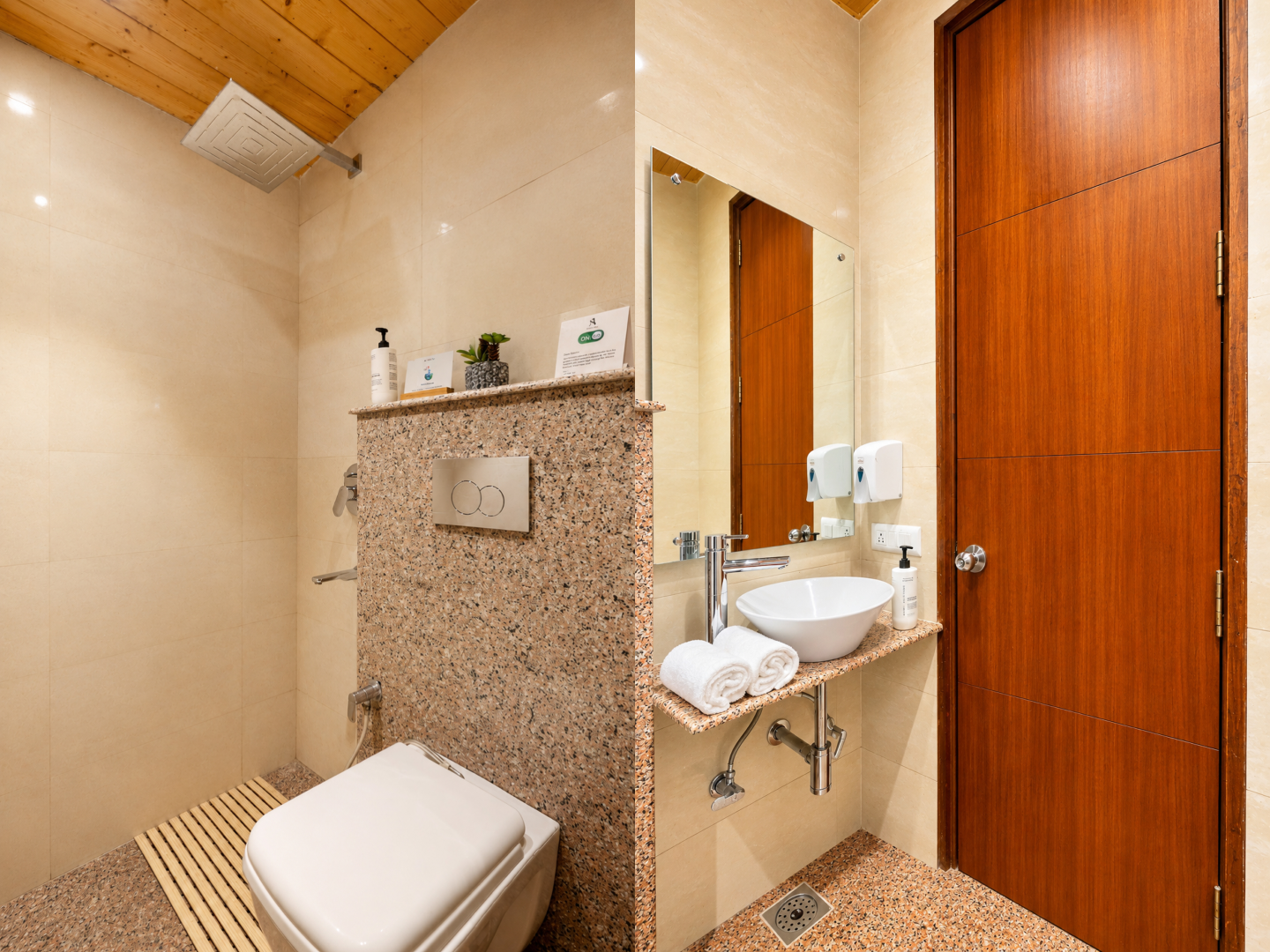 Fir Holiday In Homestay | Pet-Friendly 4 BHK Attic Apartment with Private Balconies, Forest View, Reception & Indoor Games — photo 23
