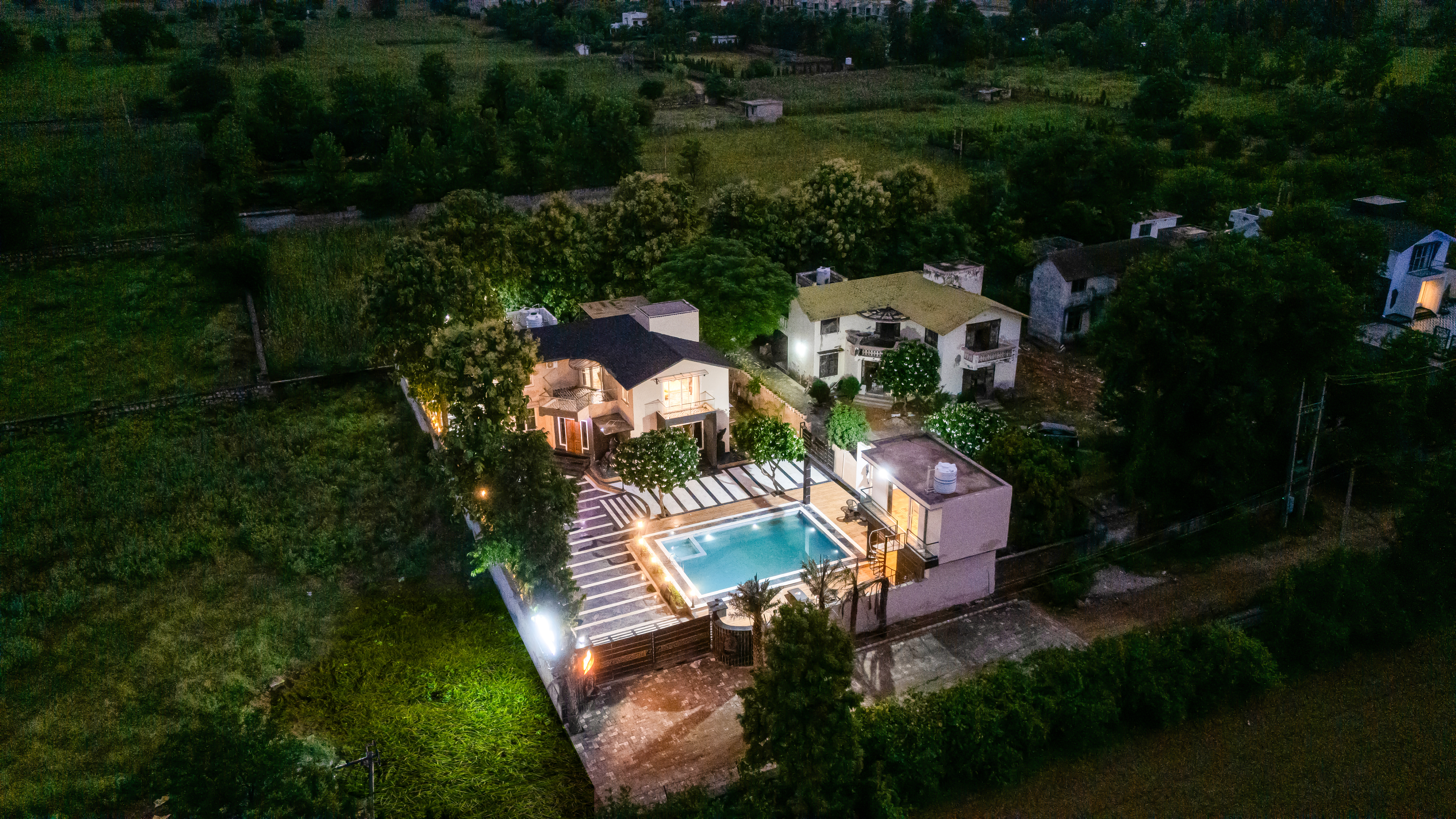JP Farm | 6 BHK Pet-Friendly Farmhouse With Private Pool, Landscaped Lawn, Gaming Room & Patio — photo 4