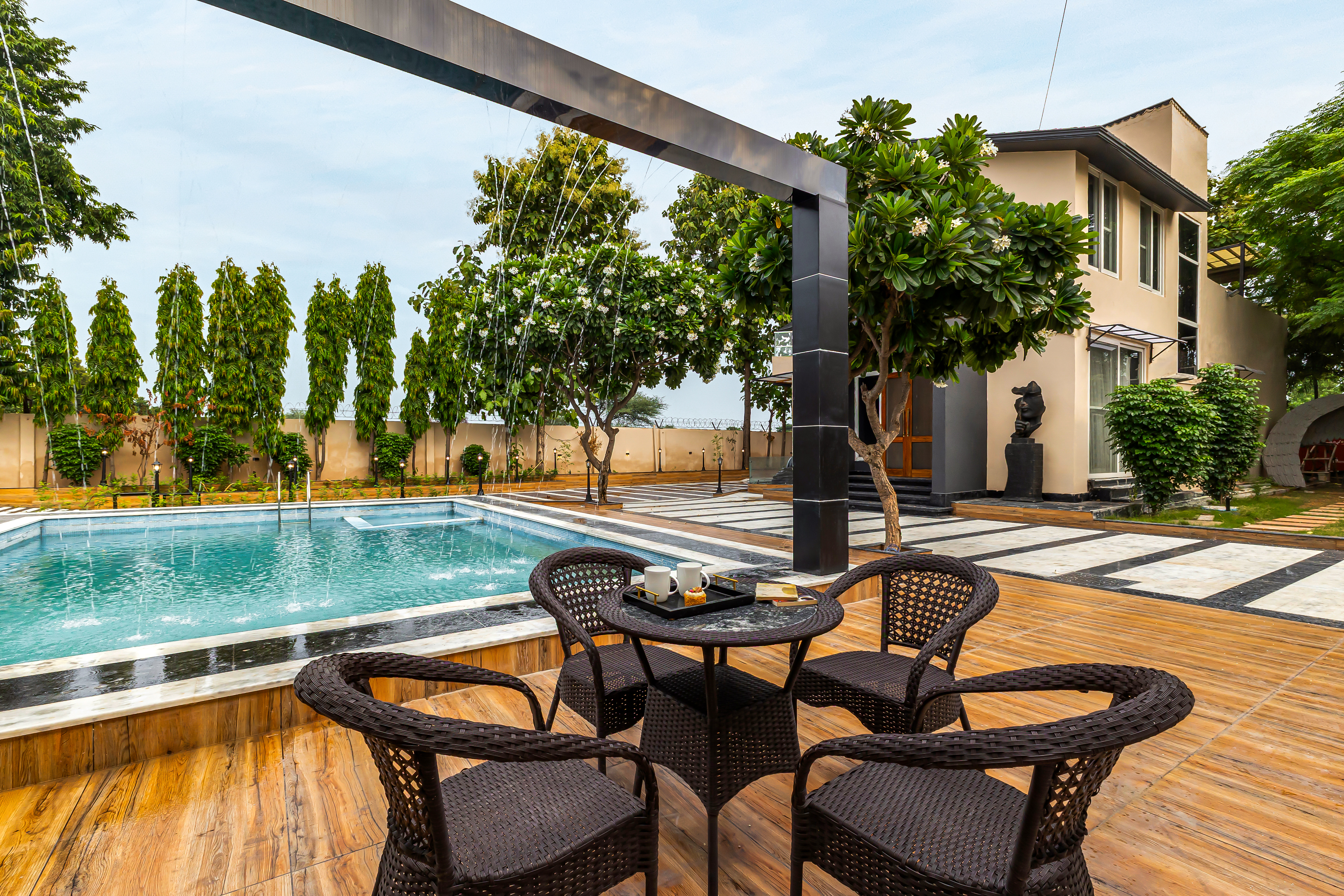 JP Farm | 6 BHK Pet-Friendly Farmhouse With Private Pool, Landscaped Lawn, Gaming Room & Patio — photo 7
