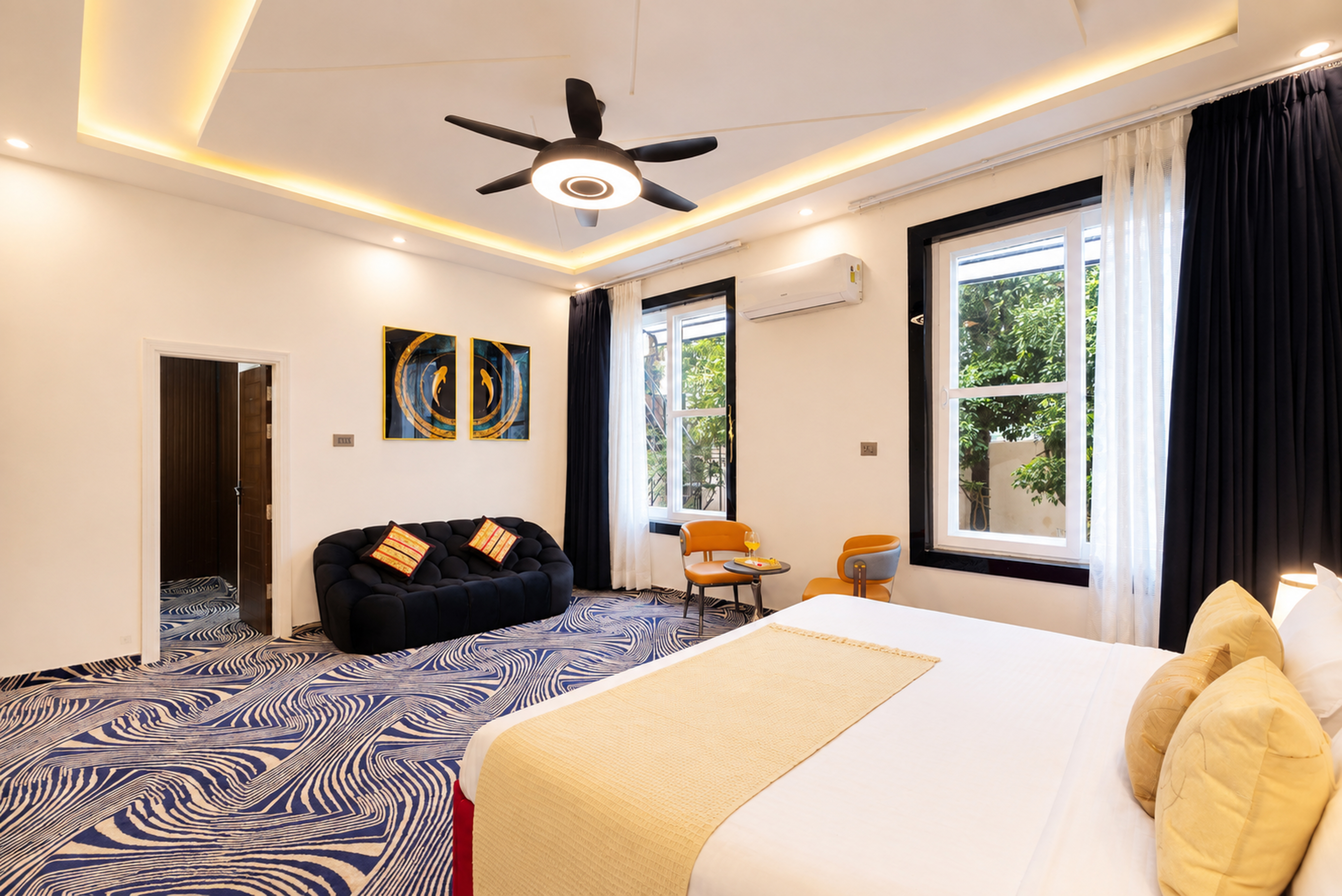JP Farm | 6 BHK Pet-Friendly Farmhouse With Private Pool, Landscaped Lawn, Gaming Room & Patio — photo 9