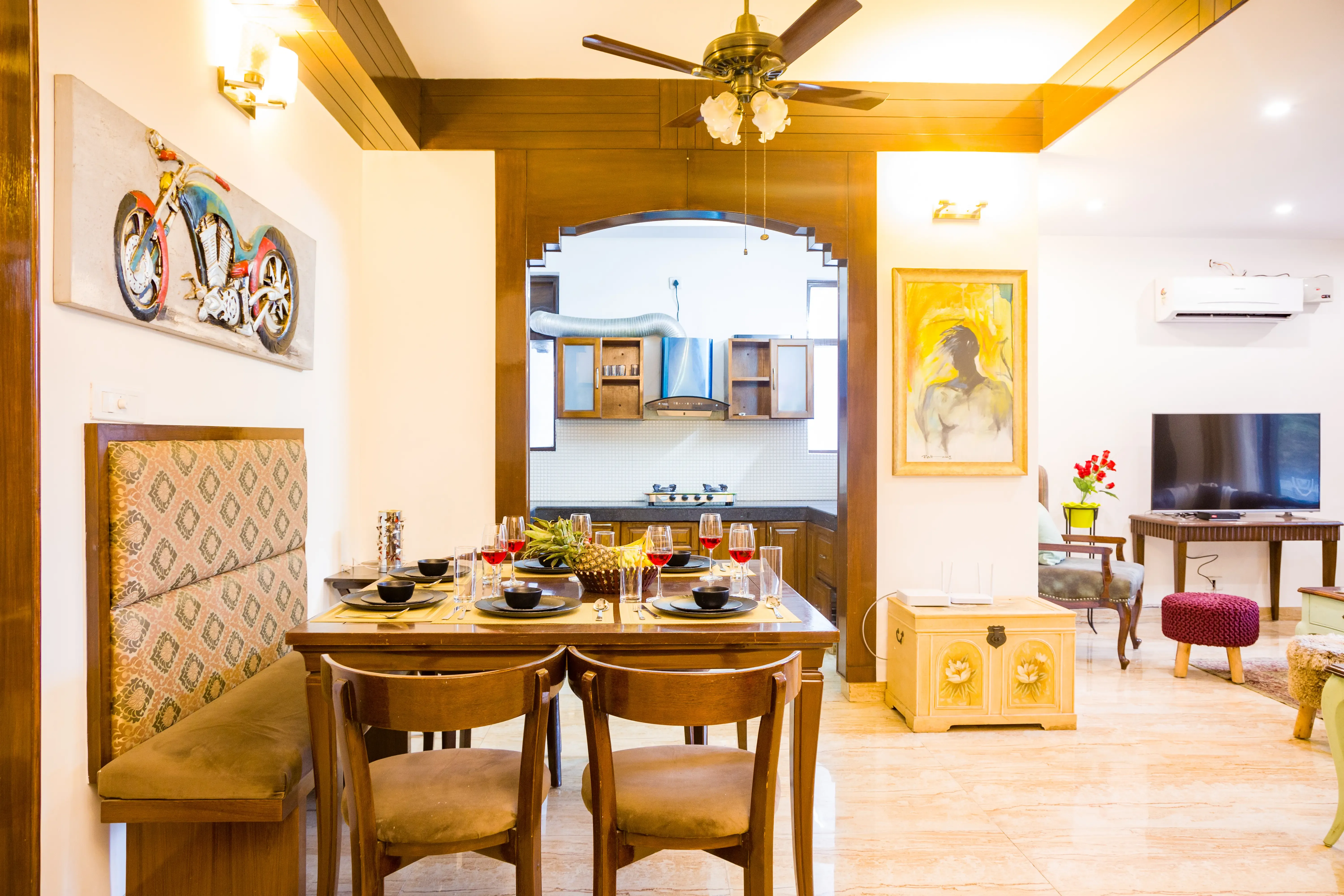 Kasauli Woods Cottage | Hillside 3-BHK Retreat With Outdoor Lounge, Balcony & Scenic Views — photo 12
