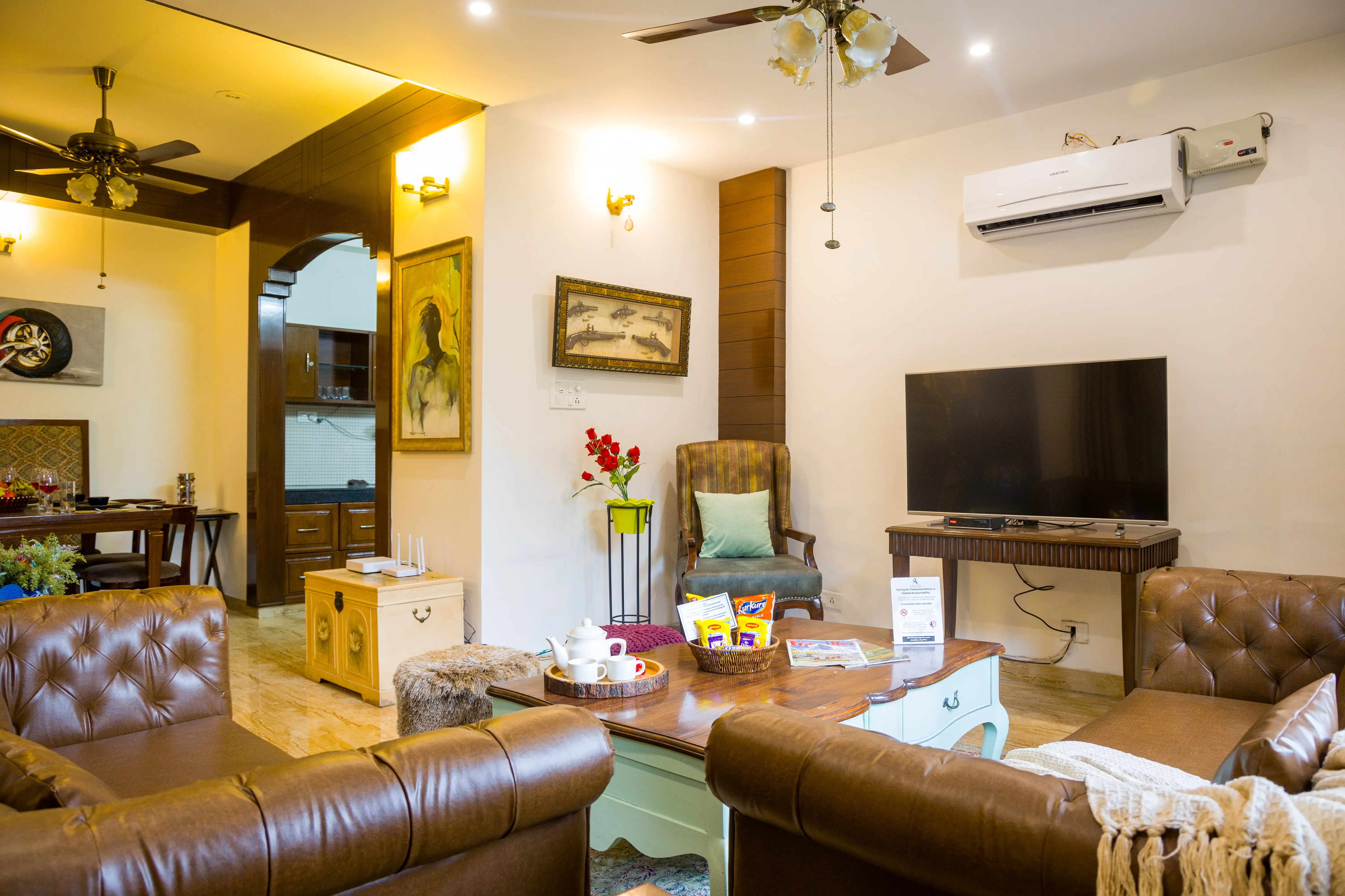 Kasauli Woods Cottage | Hillside 3-BHK Retreat With Outdoor Lounge, Balcony & Scenic Views — photo 11