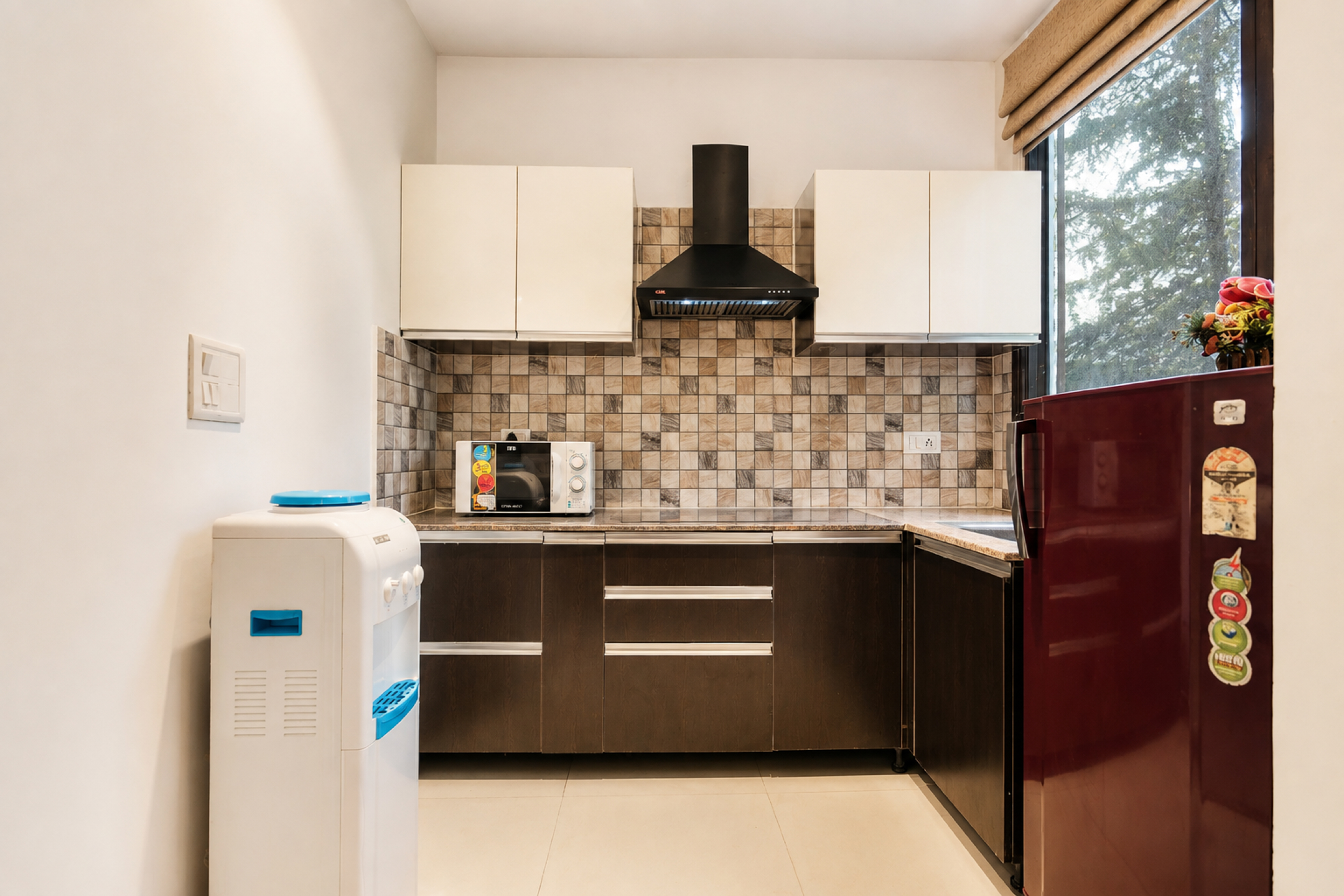 Kail Holiday In Homestay | Pet-Friendly 1 BHK Hill-View Apartment with Private Balcony, Reception, & Indoor Games — photo 18
