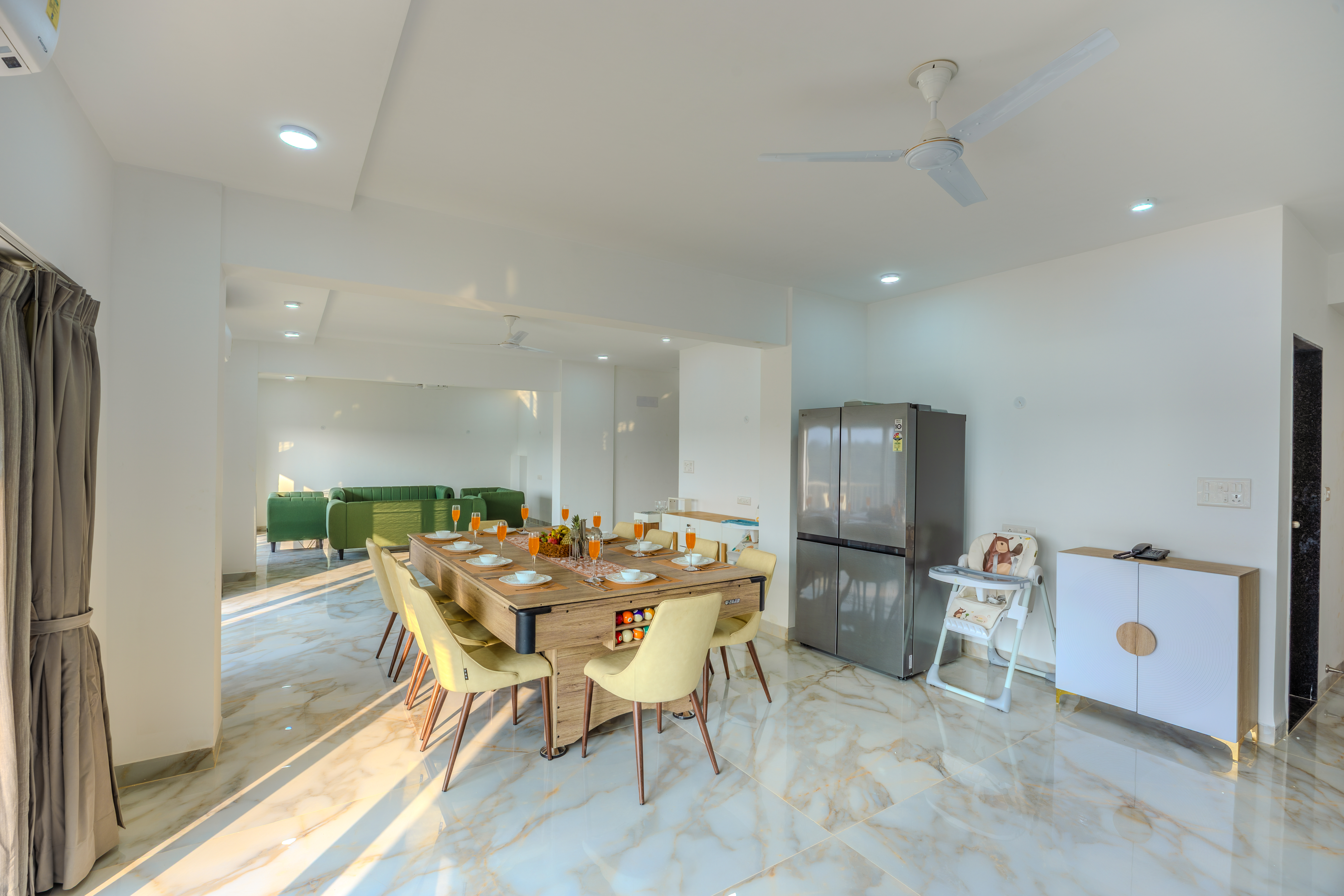 MidPoint Uno Suite | Pet-friendly 1-Room with Shared Outdoor Pool, Living Area & Entertainment Lounge | Lift Access — photo 22