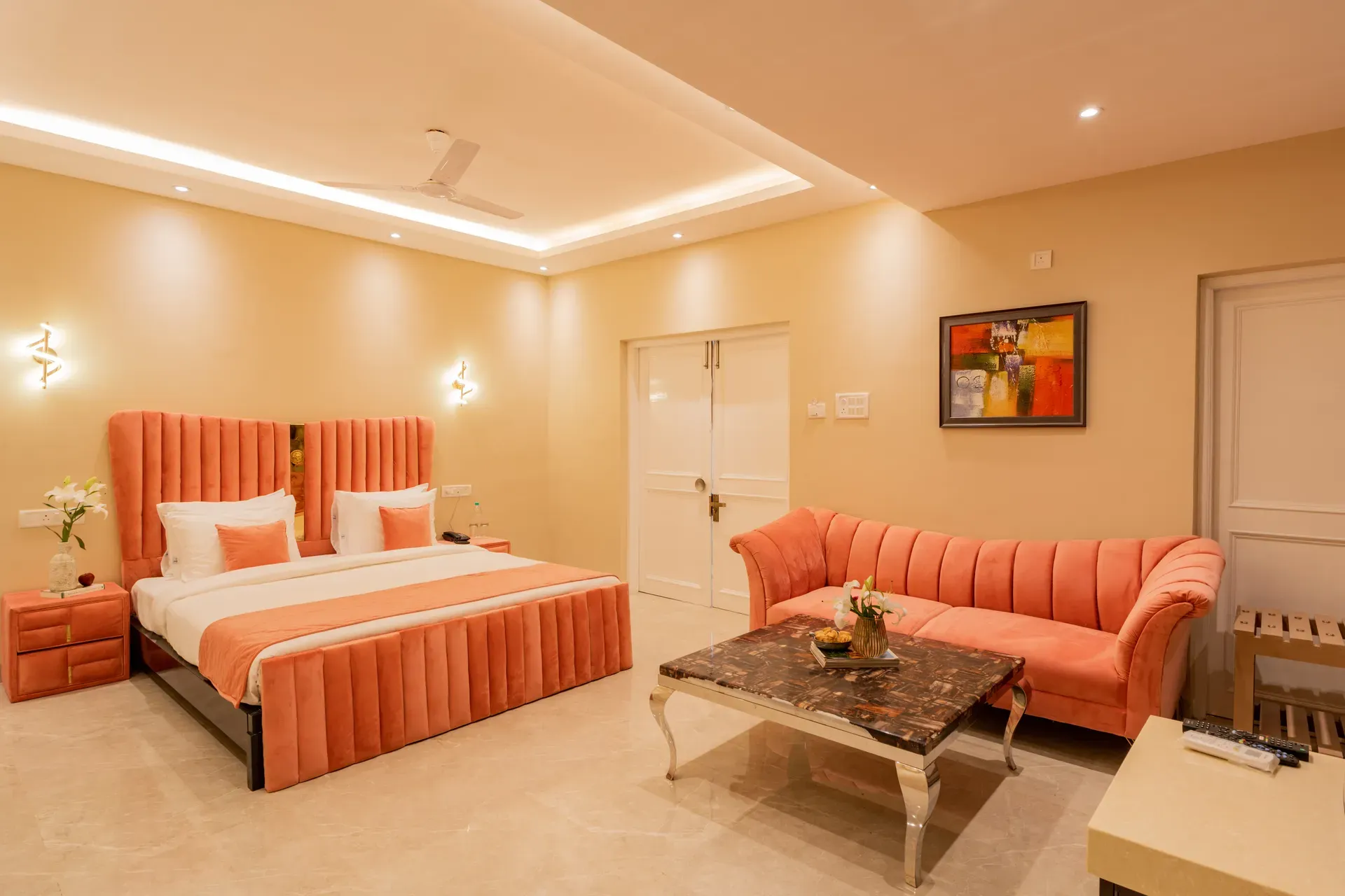 Emperor Ozran | Superior With Common Pool, Restaurant & Bar — photo 14