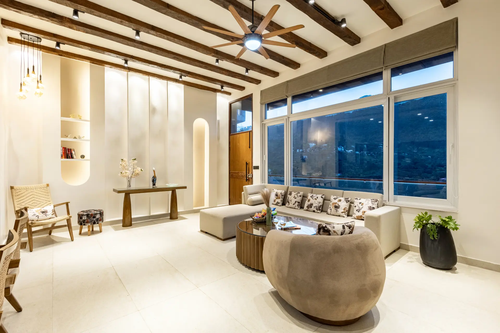 Antarmann Casa Nova | 4-BHK | Terrace | Balcony | Lake View — photo 5