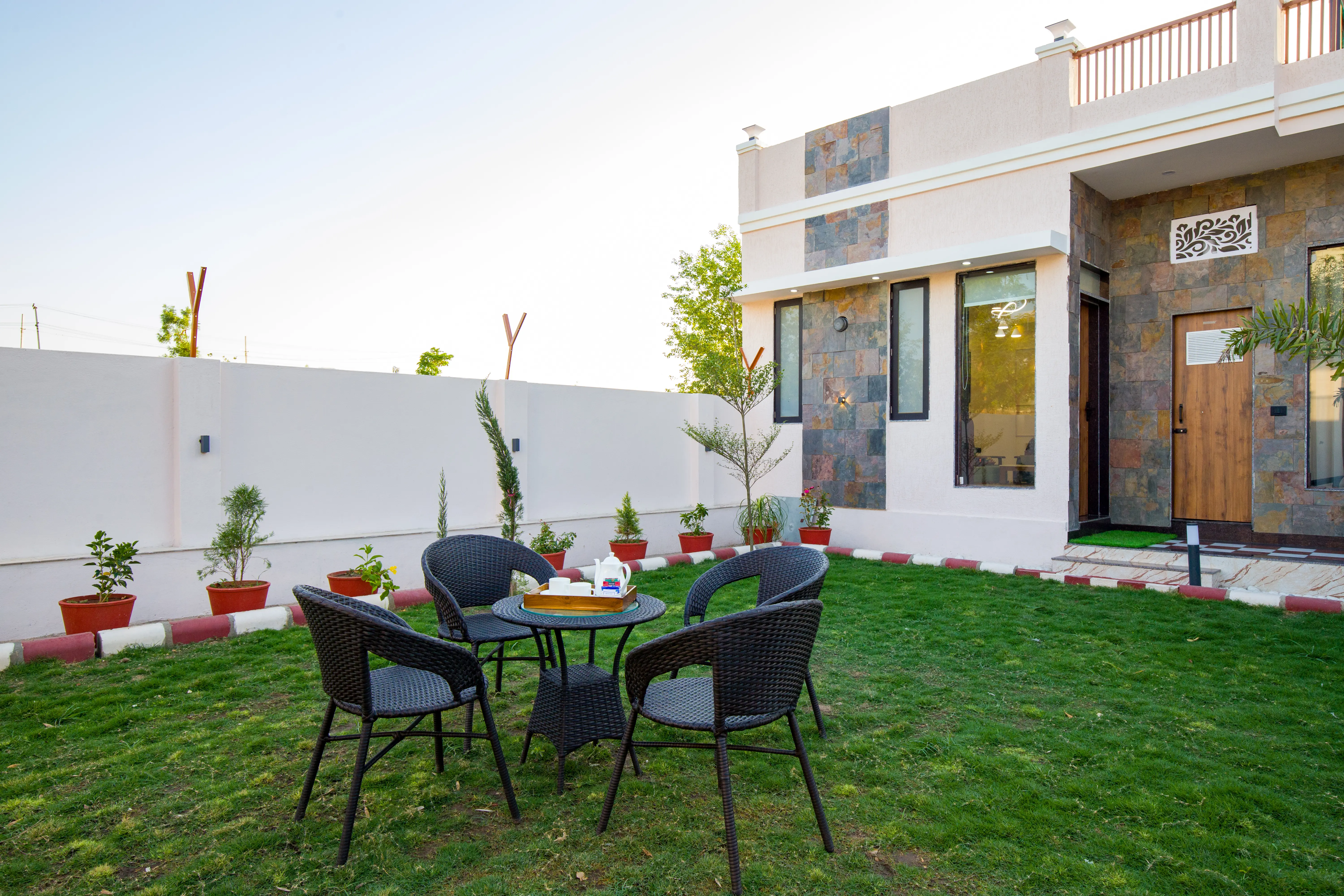 Parvam Retreat | Charming Pet-friendly 2-BHK Villa With Private Pool, Garden, Terrace & Aravali Hill Views — photo 2
