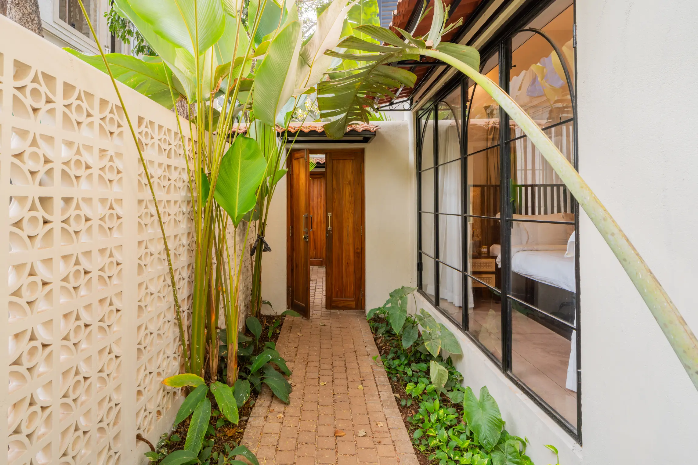 Bogenvilla | Luxe 3-BHK Villa Near Popular Beaches With Private Pool — photo 8
