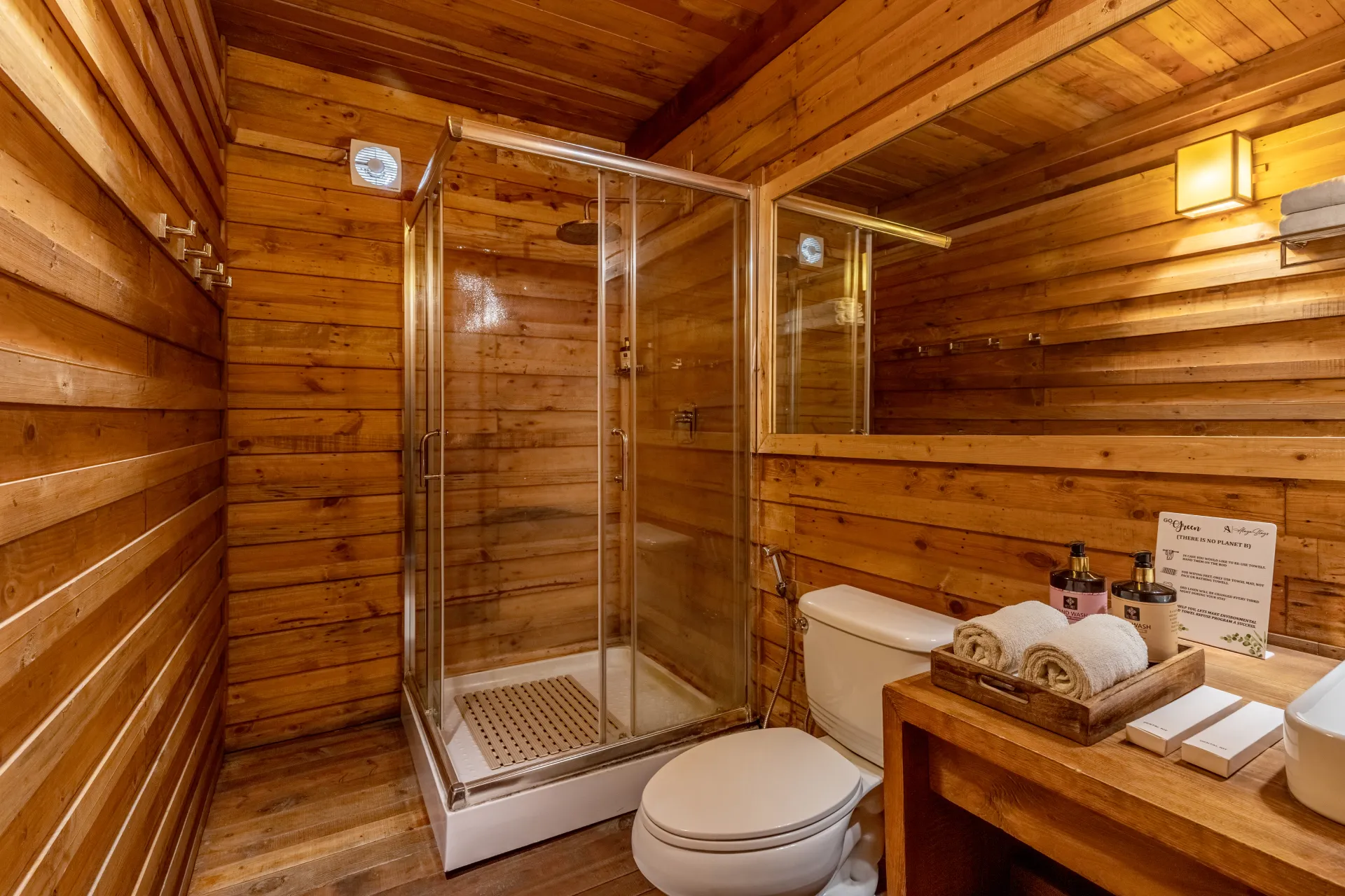 Suro Woodcrest Chalet | Pet-friendly Stay With Loft, Restaurant & Outdoor Seating — photo 20