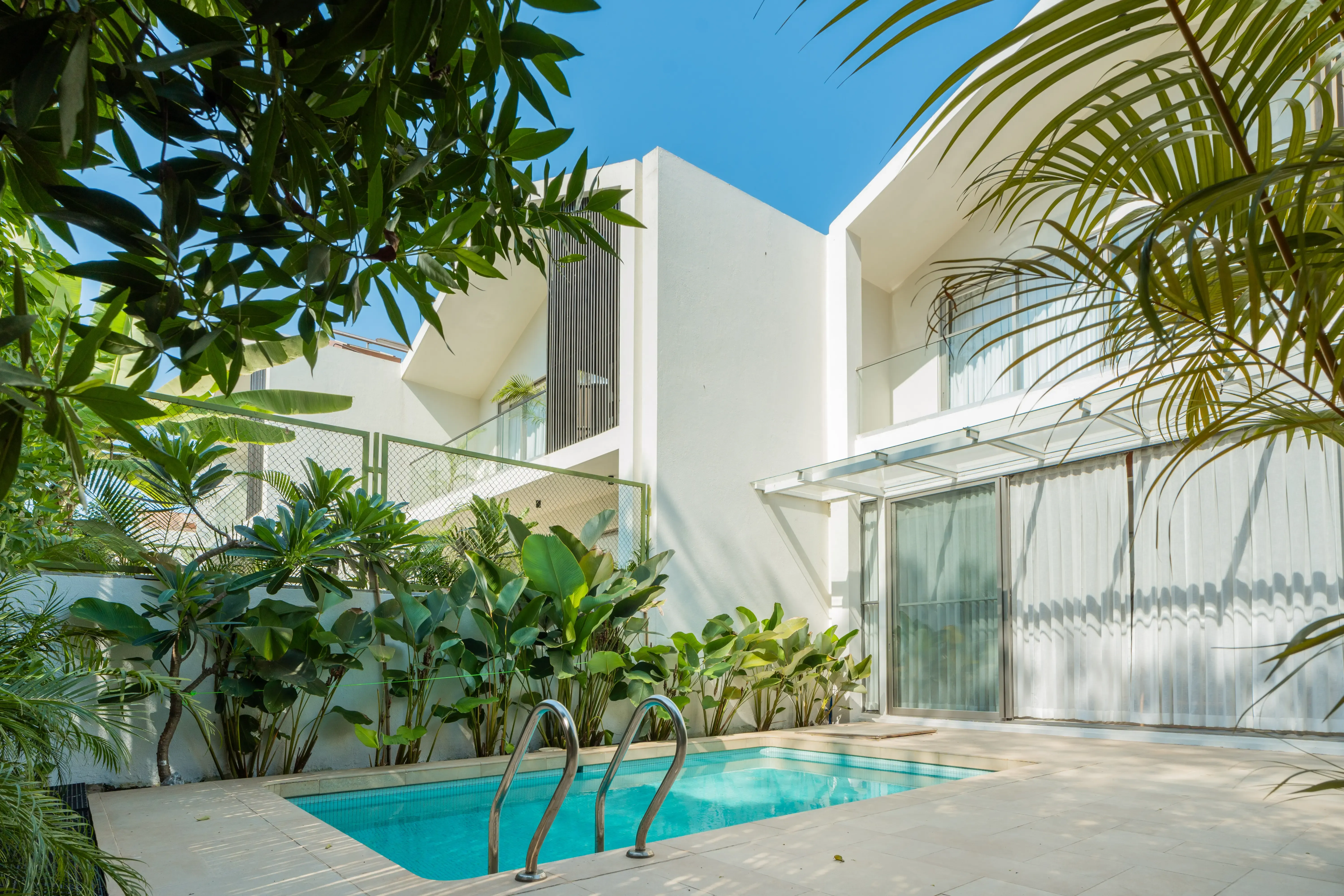 Mirai Leo | Exquisite 3-BHK Villa Near Vagator Beach With Private Pool — photo 6