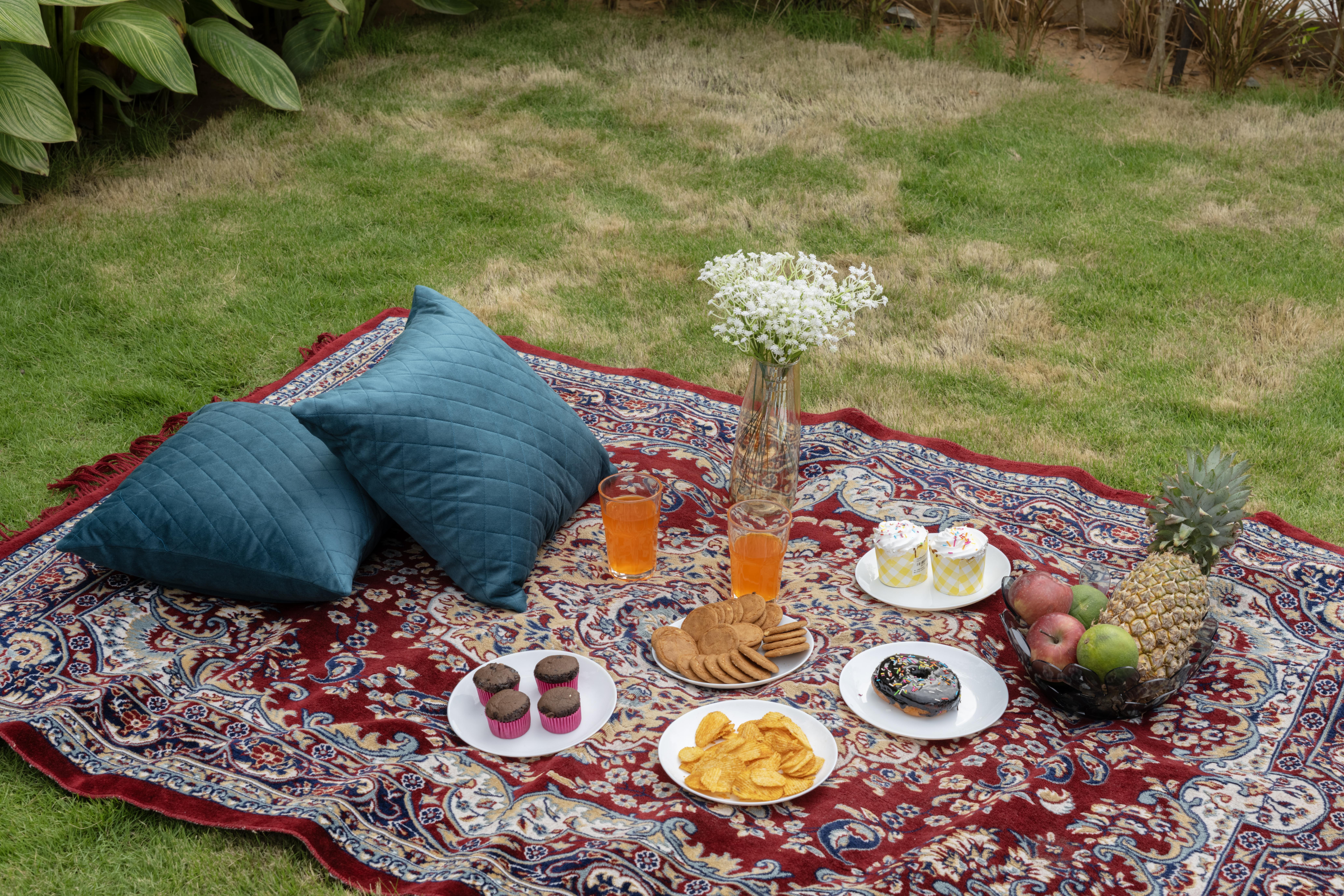 Cabana | 3 BHK Villa With Private Pool, Sprawling Lawn, Poolside Deck & Outdoor Movie Screen — photo 7