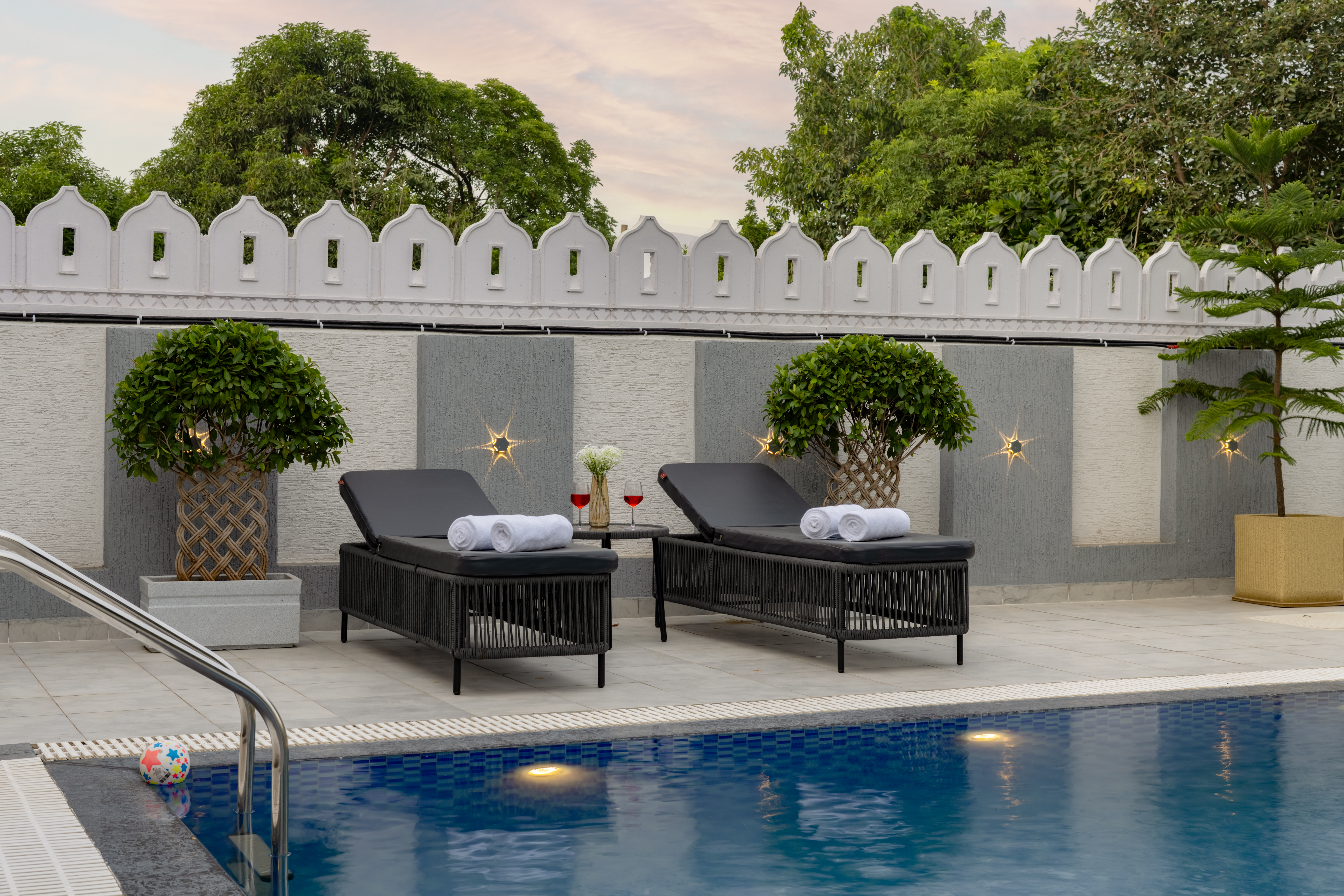 Cabana | 3 BHK Villa With Private Pool, Sprawling Lawn, Poolside Deck & Outdoor Movie Screen — photo 2