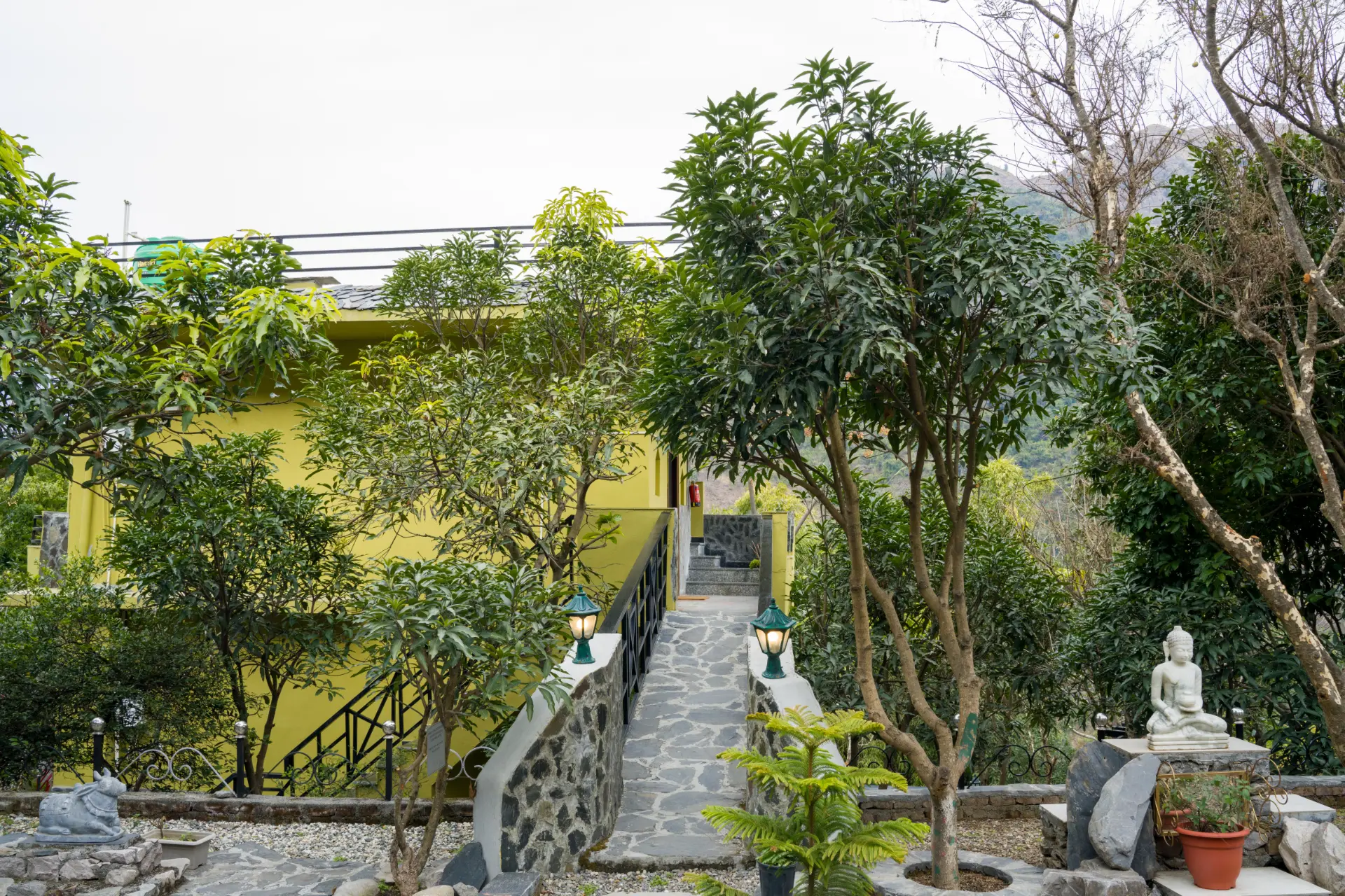 Zephyr Timberhill | Tranquil Hilltop Escape with Pool, Tea House & Dining — photo 26