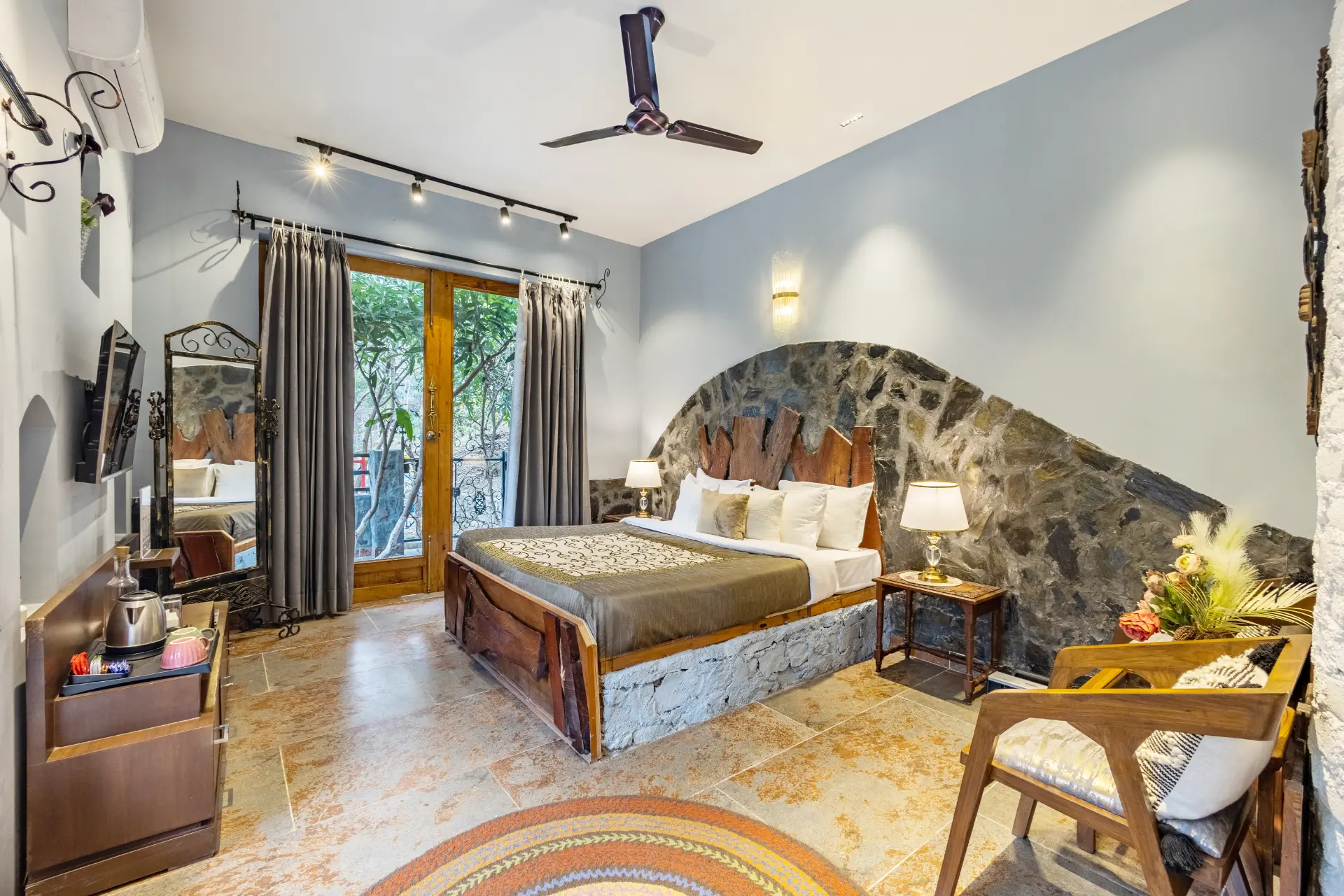 Zephyr Timberhill | Tranquil Hilltop Escape with Pool, Tea House & Dining — photo 30