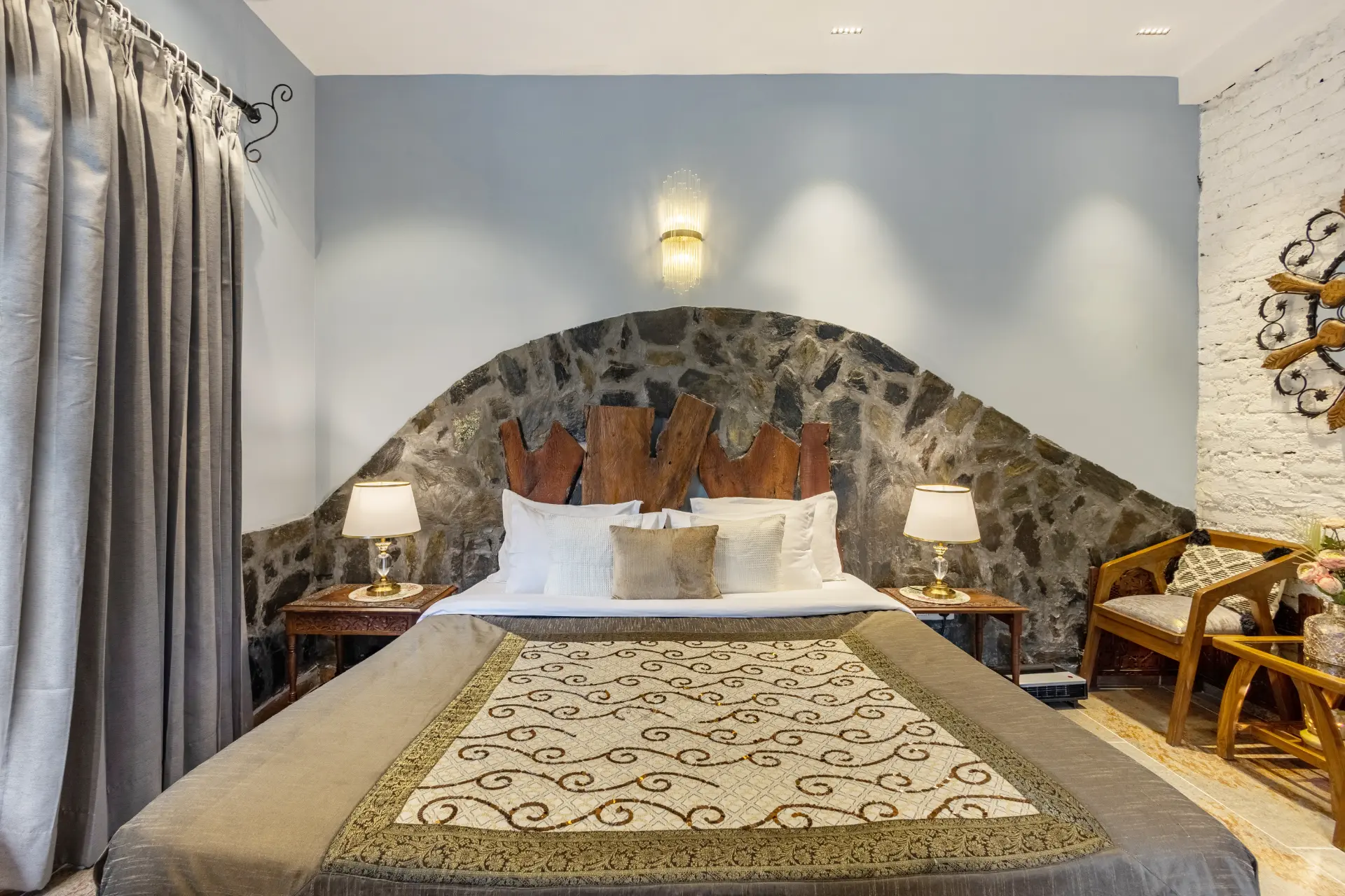 Zephyr Timberhill | Tranquil Hilltop Escape with Pool, Tea House & Dining — photo 29