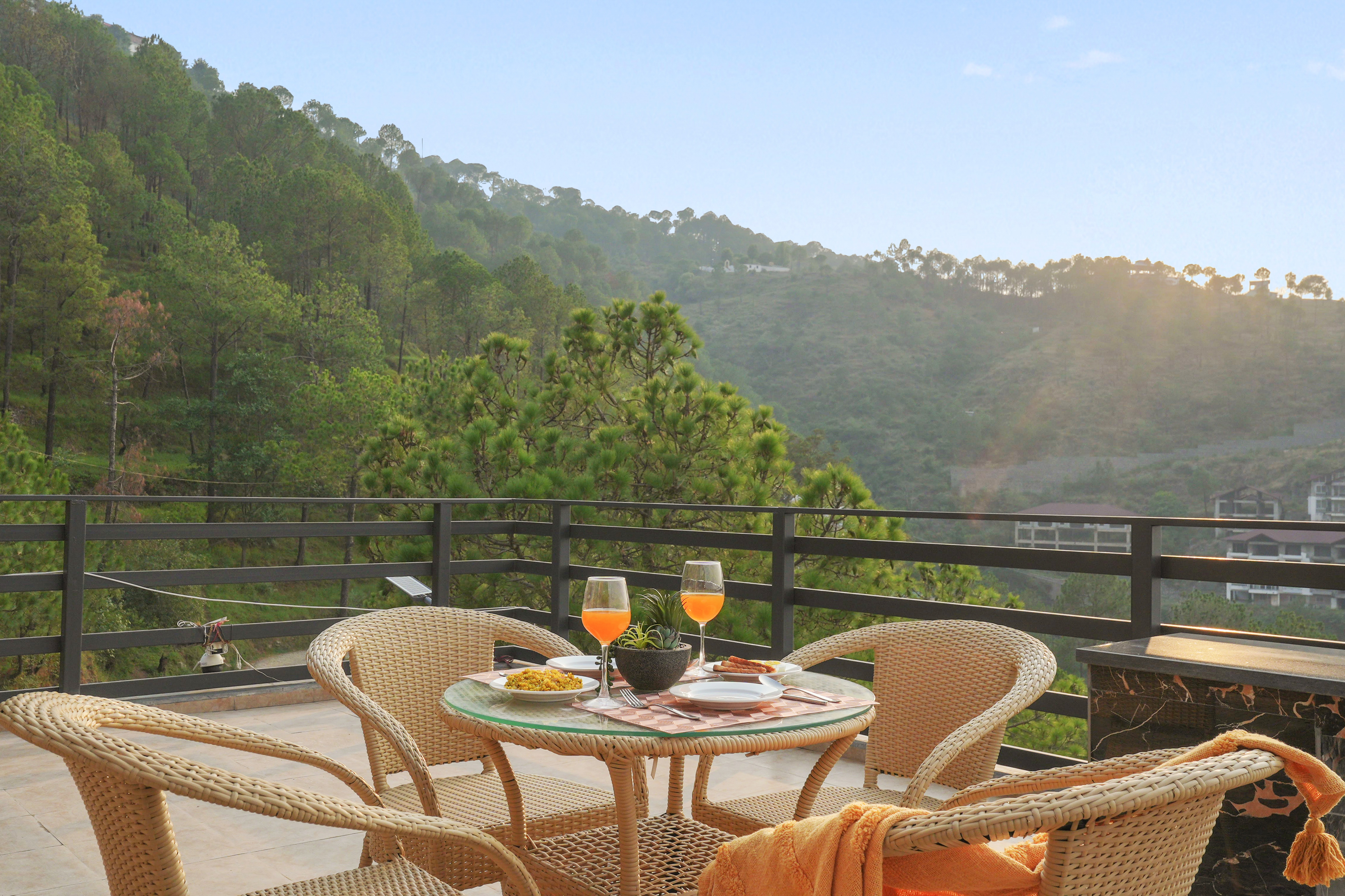 Kosh Villa Glenhaven | 3- BHK Villa with Private Balconies & Panoramic 360 Mountain Views — photo 2