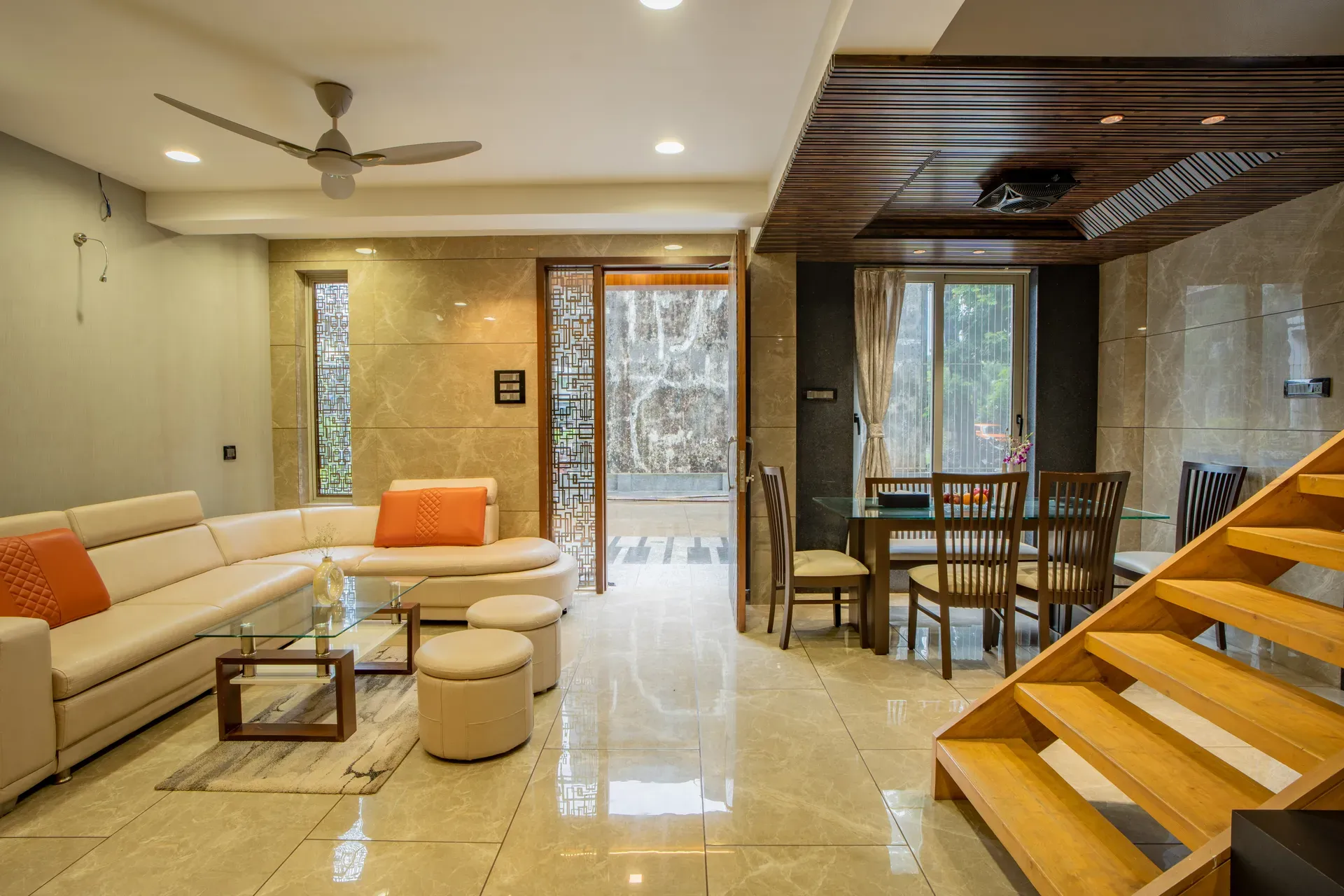 Imperial Serenia | 3-BHK with Common Pool & Garden — photo 3