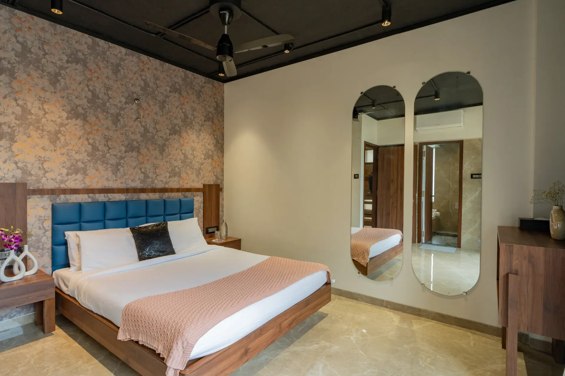 Imperial Serenia | 3-BHK with Common Pool & Garden — photo 6